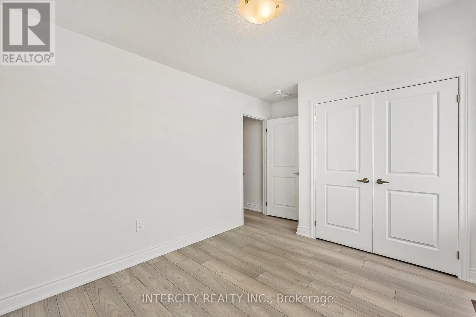 11 AVALON DRIVE