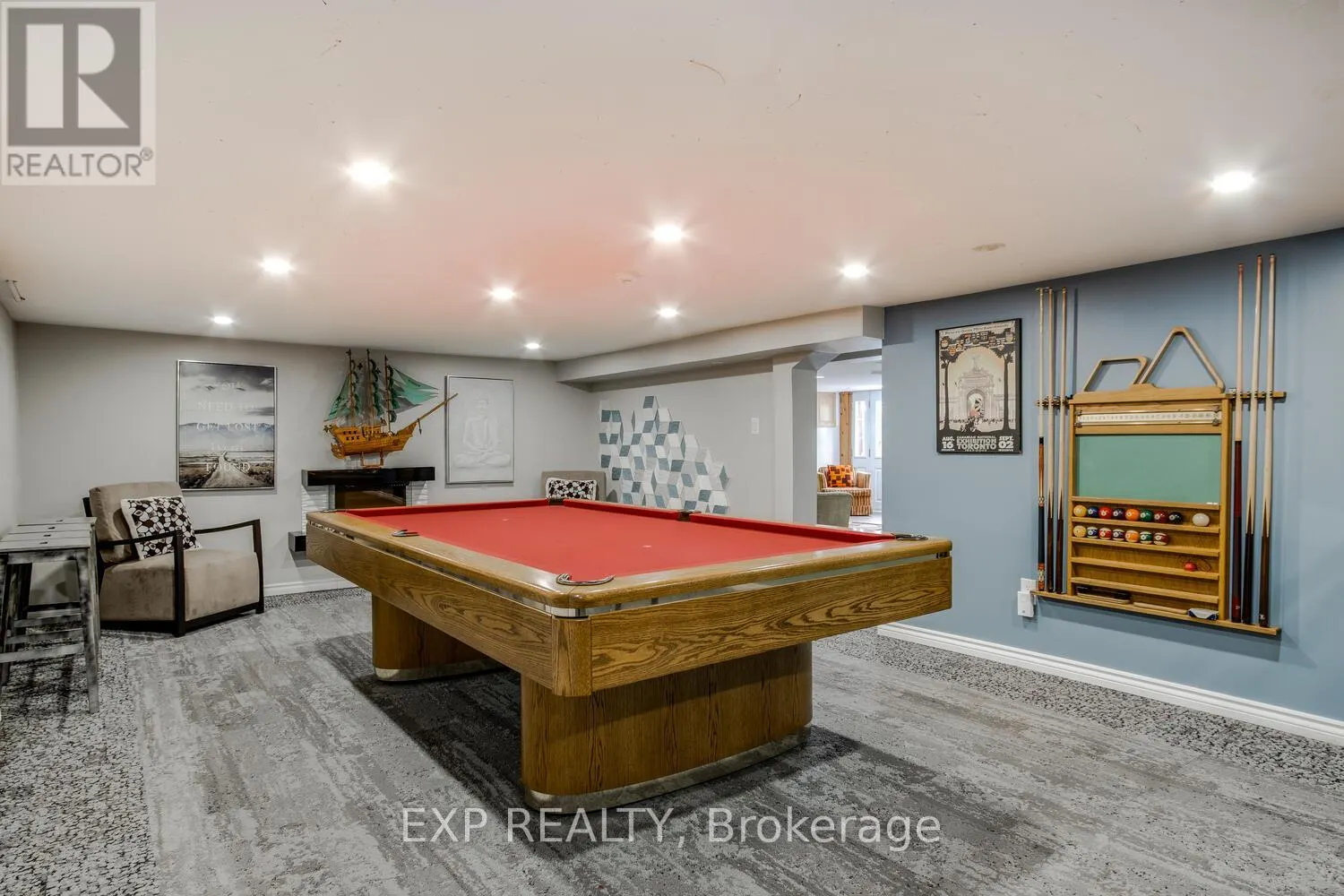 304 CHAMPLAIN ROAD