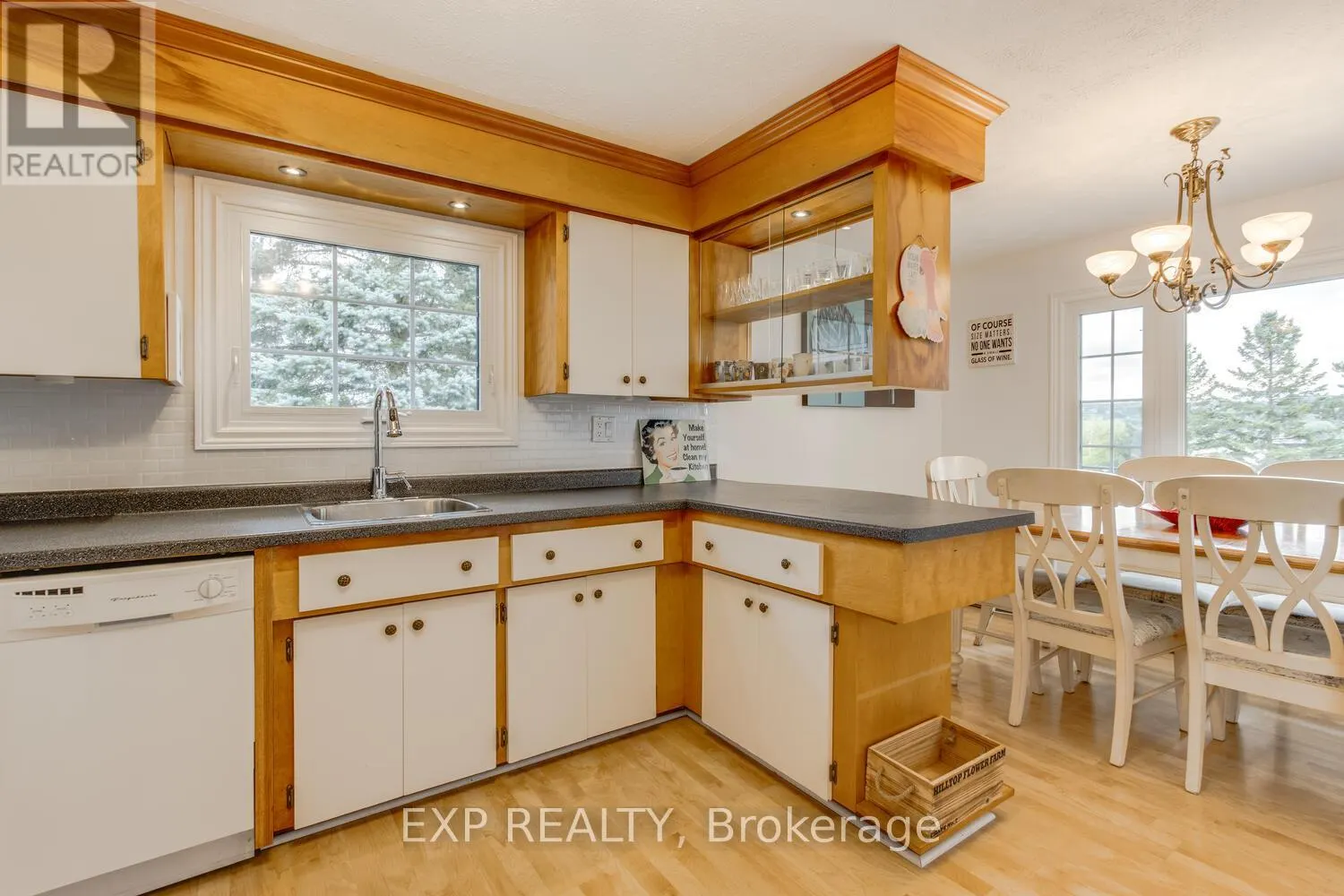 304 CHAMPLAIN ROAD