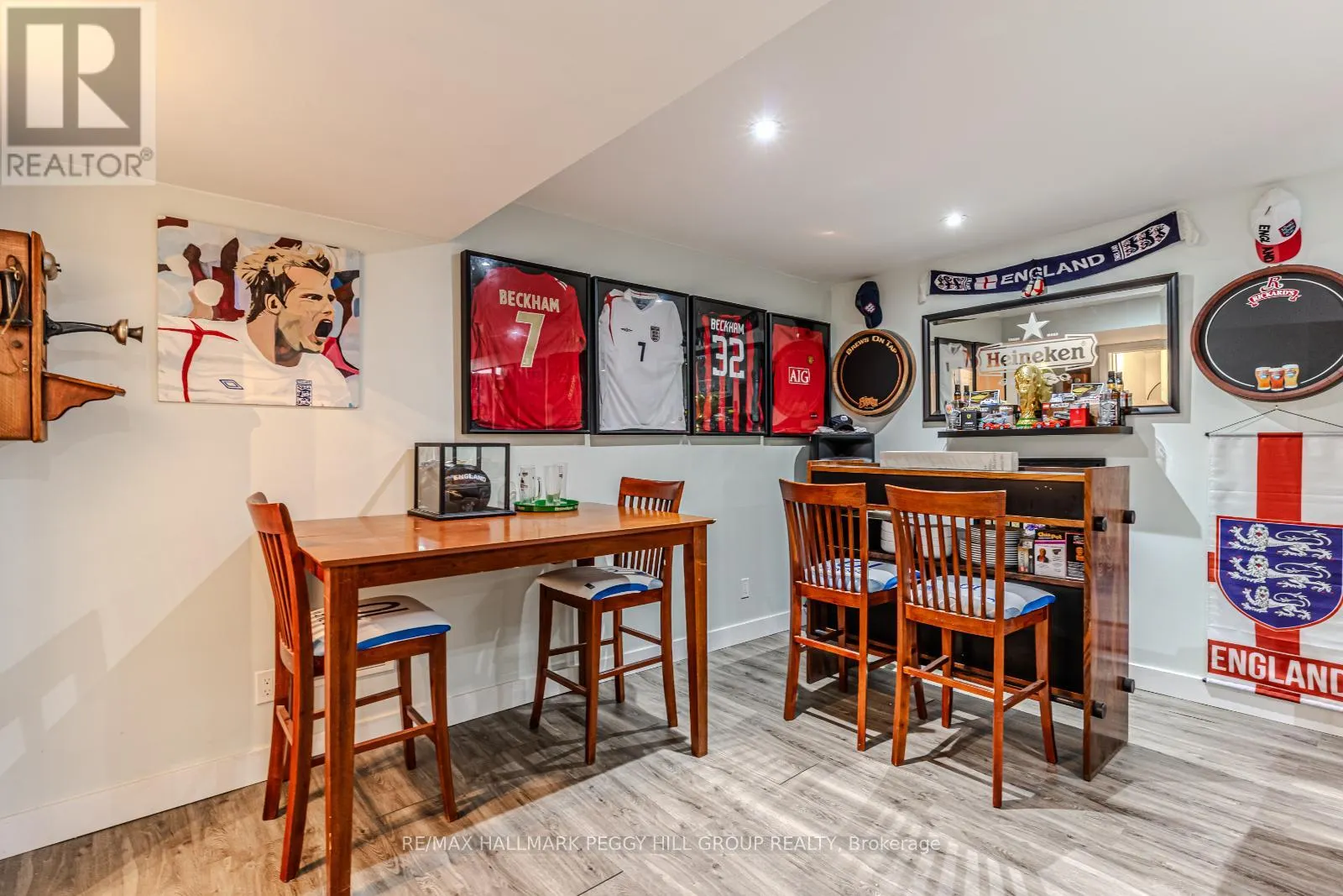 20 PAE DRIVE