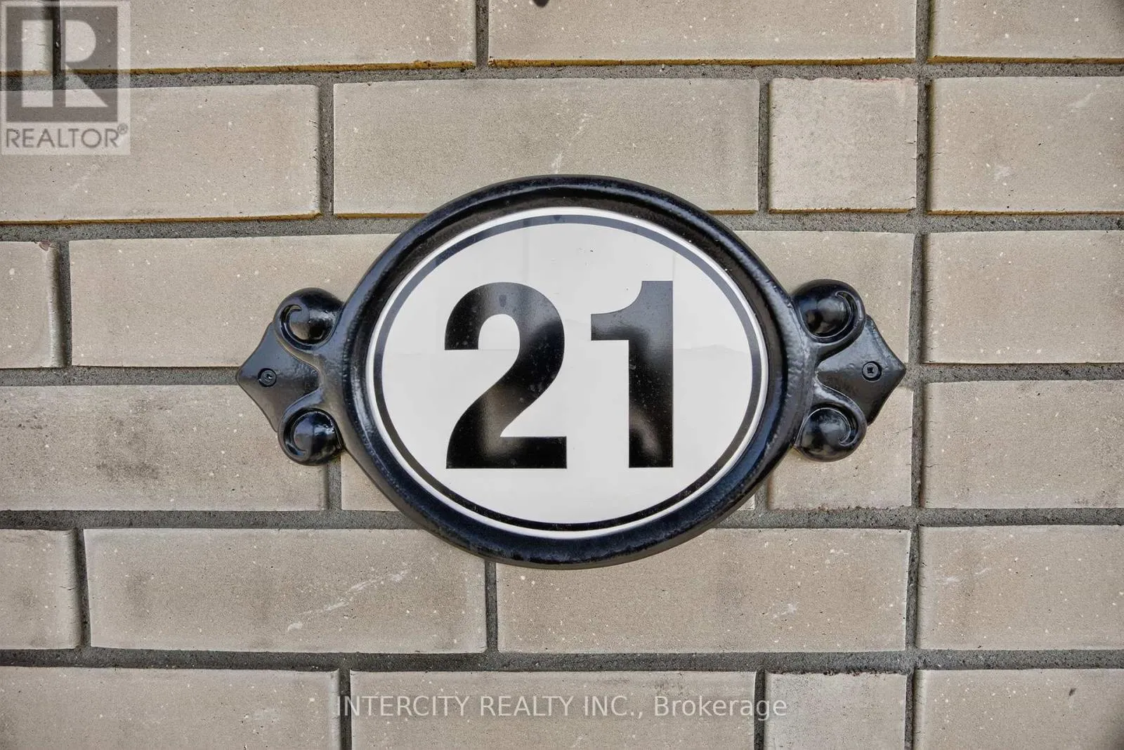 21 AVALON DRIVE