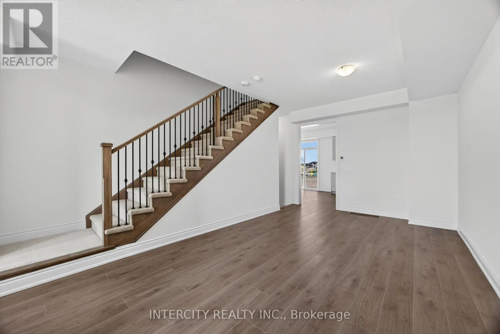 21 AVALON DRIVE