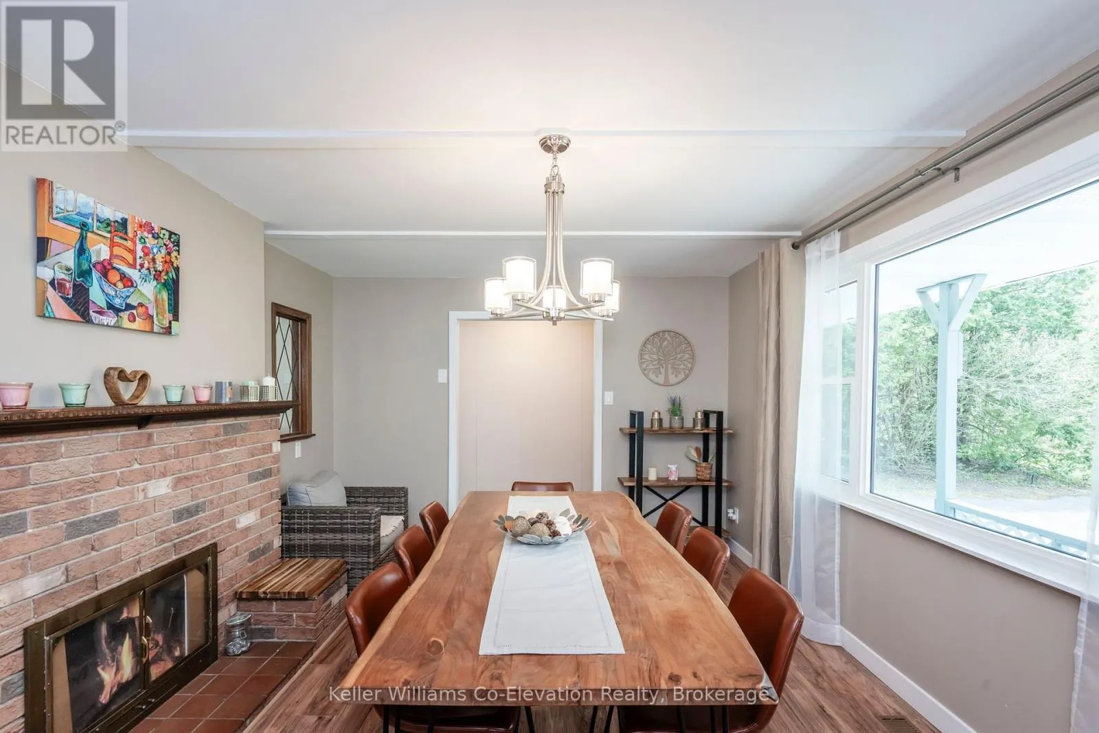 1467 ROSEMOUNT ROAD