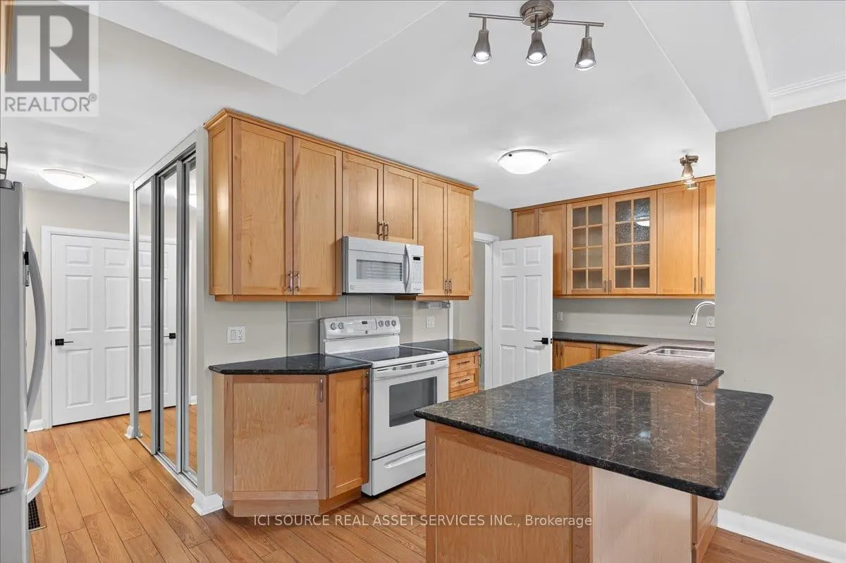 223 MISSISSAGA STREET W