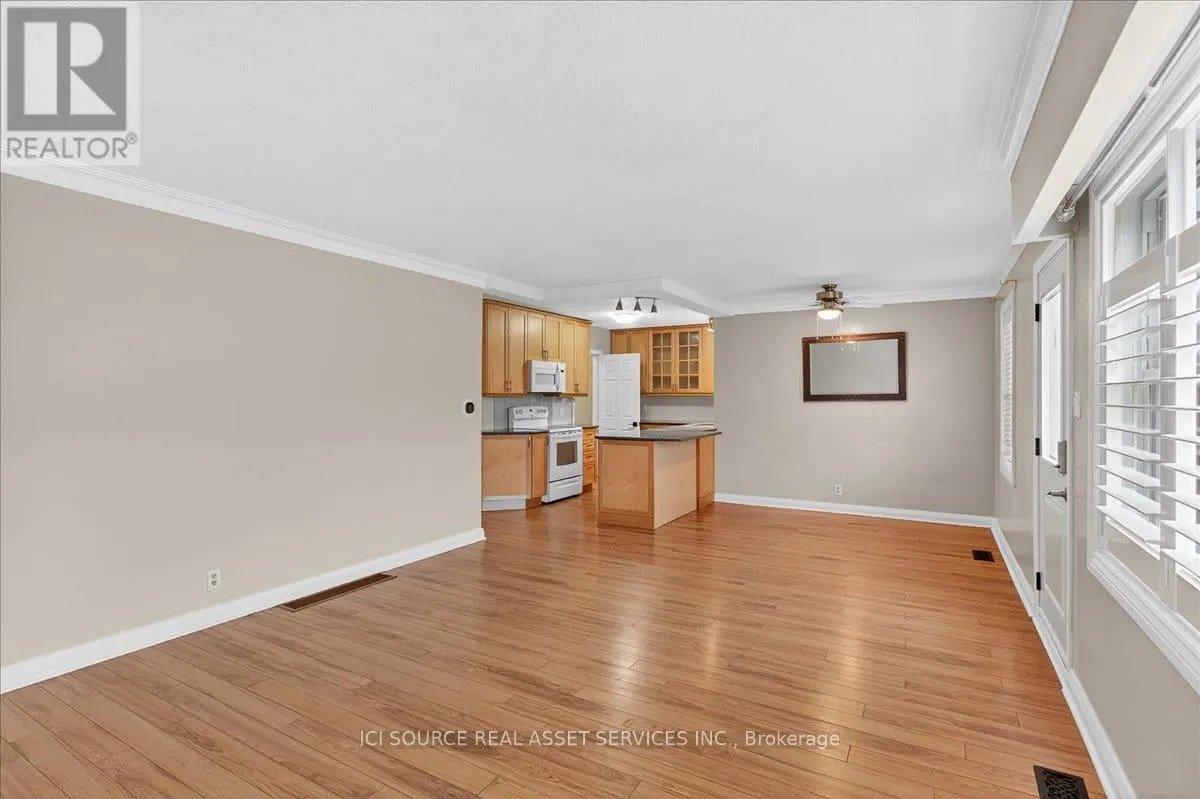 223 MISSISSAGA STREET W
