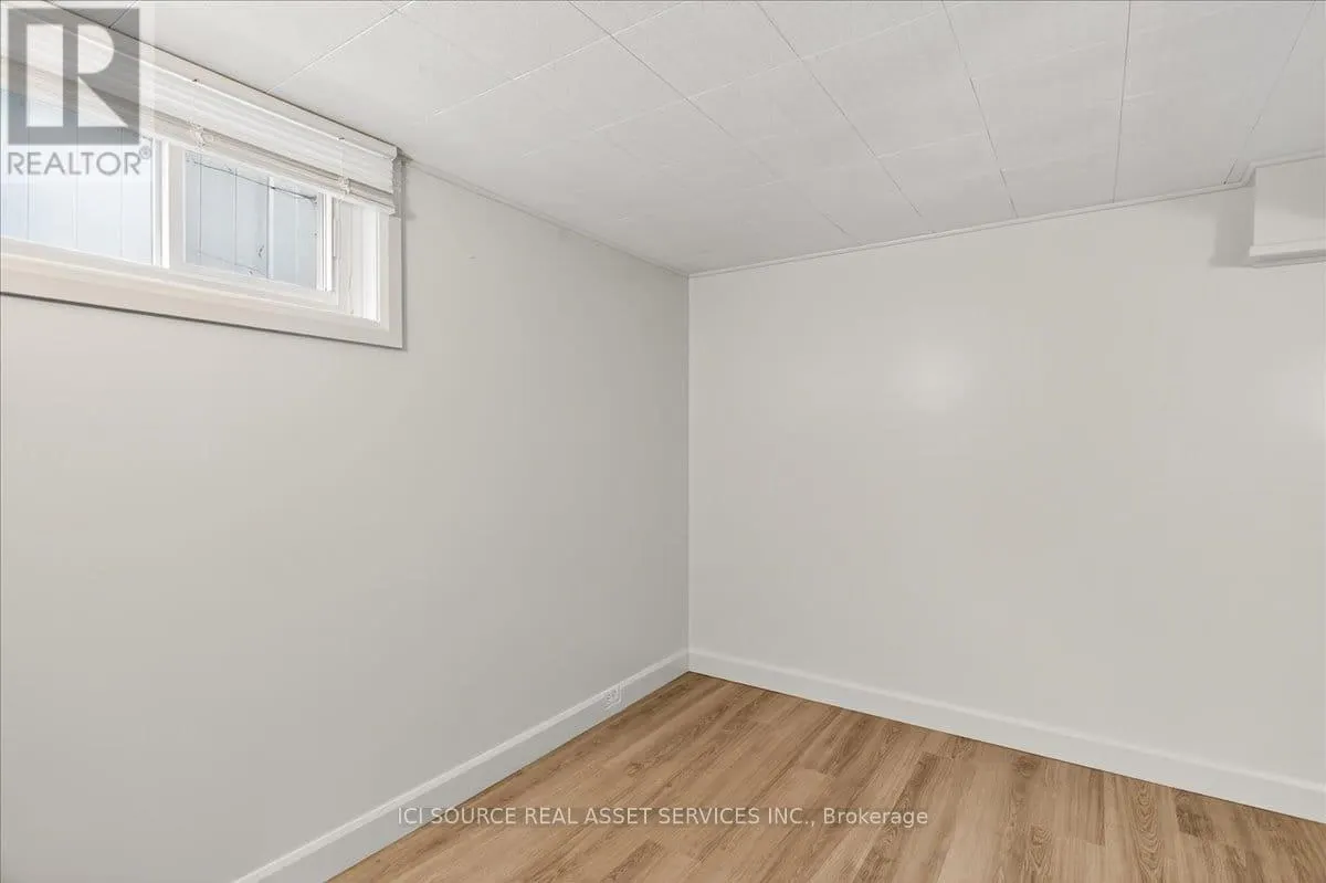 223 MISSISSAGA STREET W
