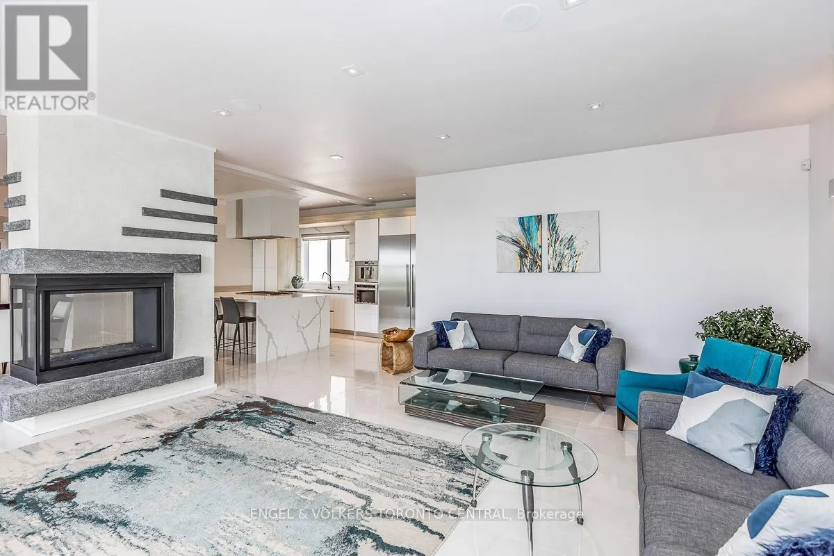 16 VALLEYCREST DRIVE
