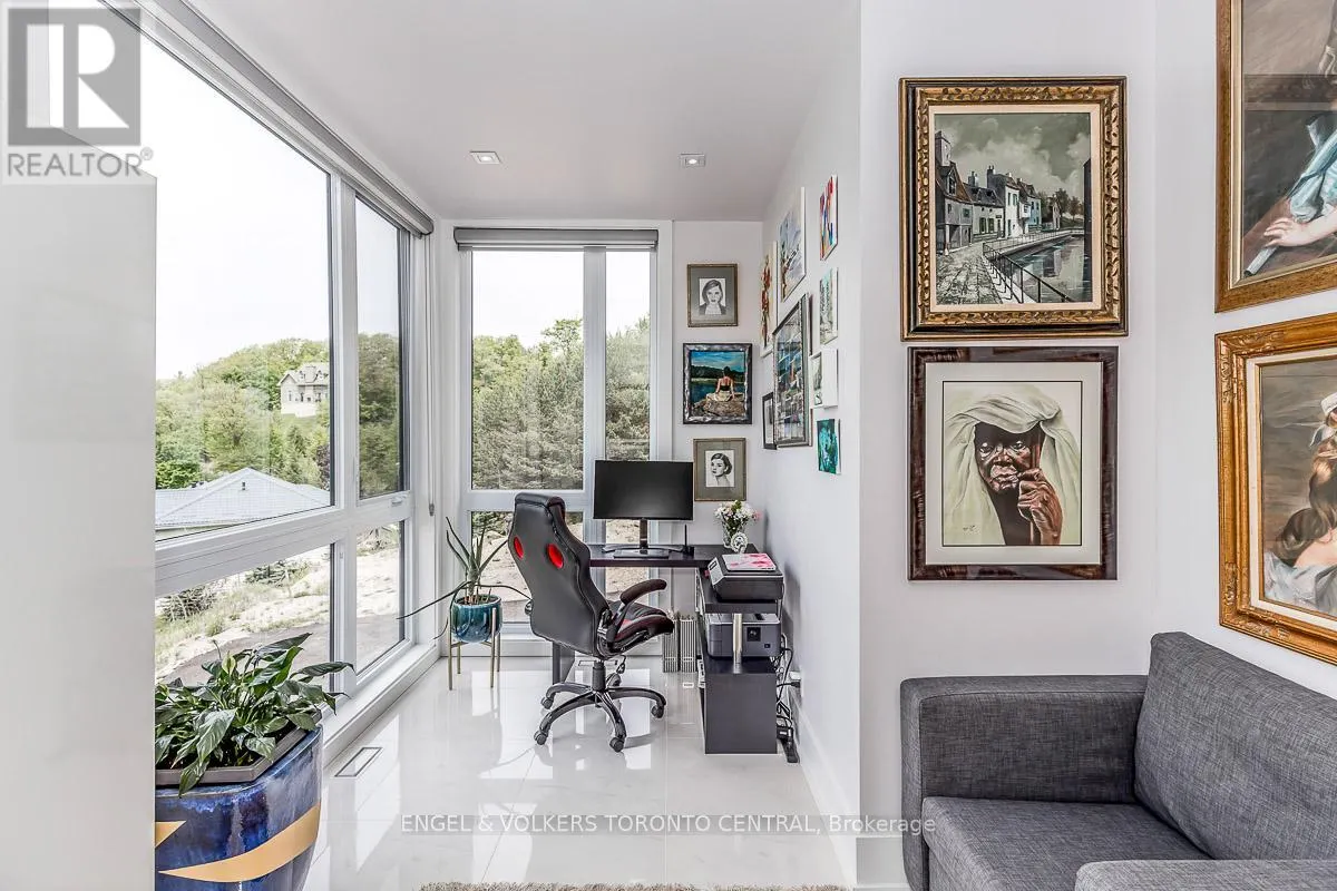 16 VALLEYCREST DRIVE
