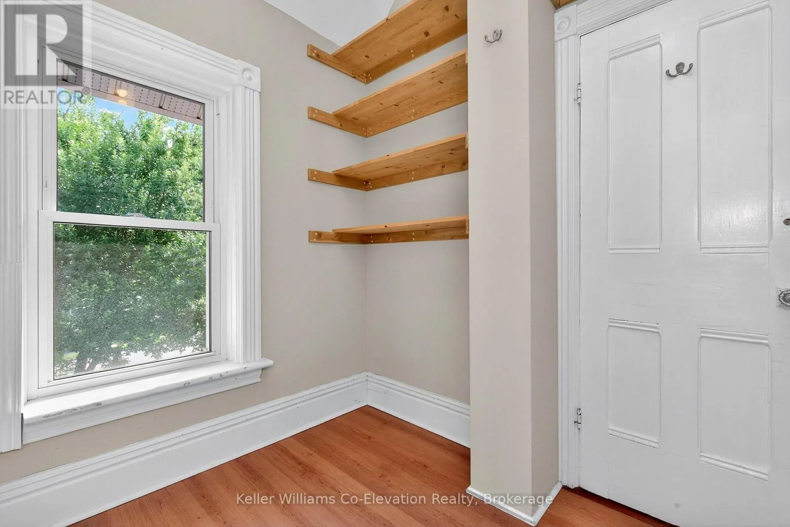 UPPER UNIT - 600 HUGEL AVENUE, #Upper Unit