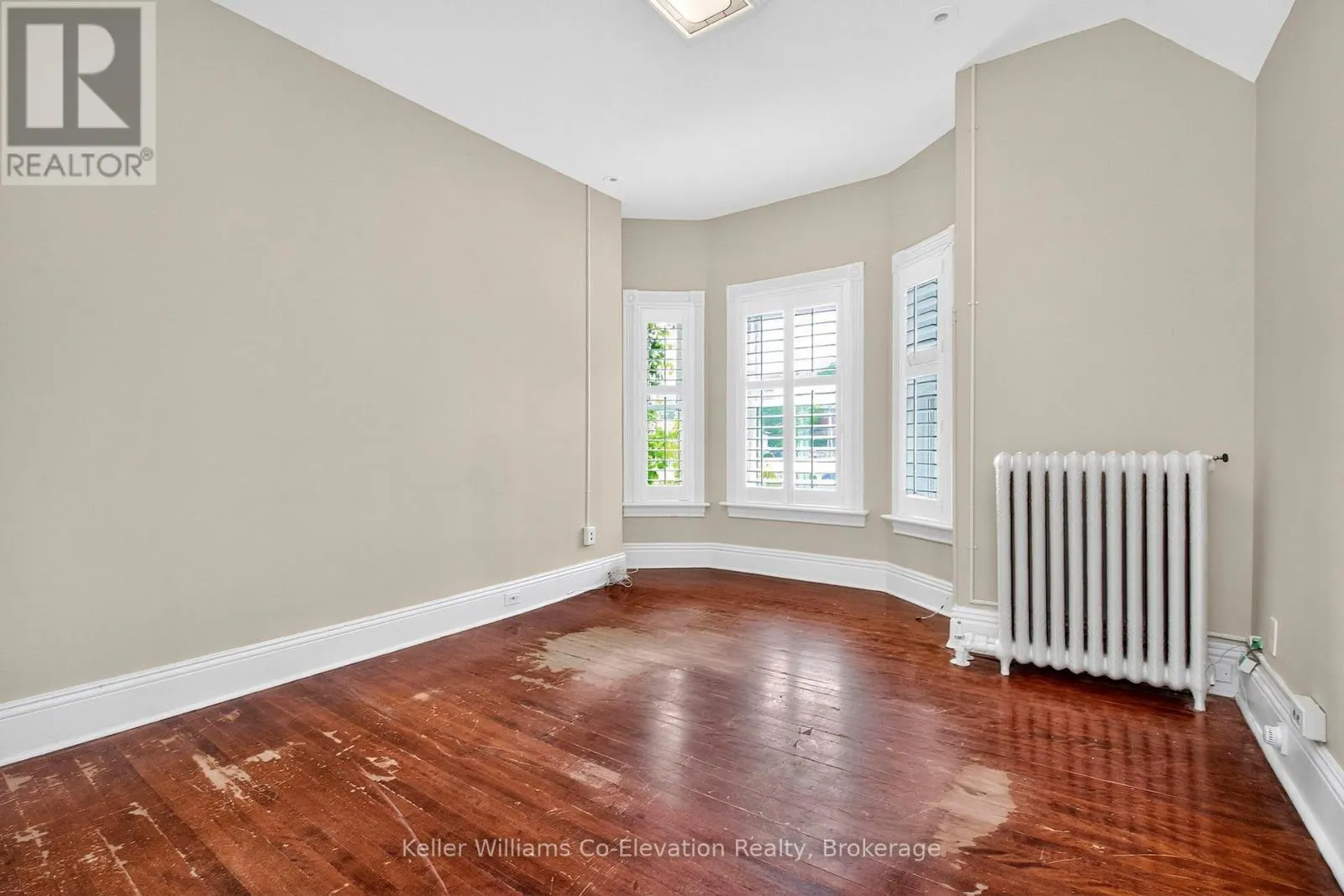 UPPER UNIT - 600 HUGEL AVENUE, #Upper Unit