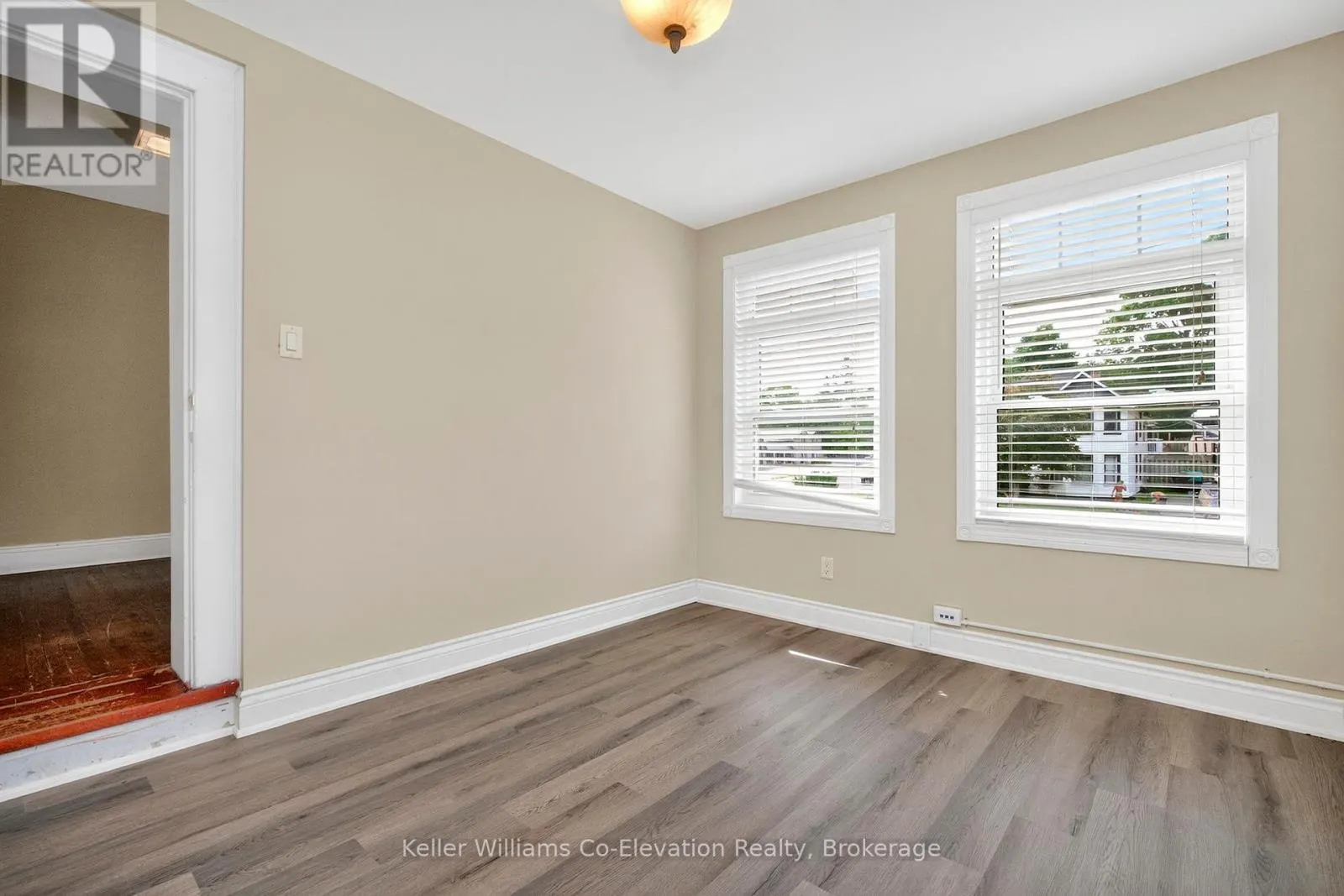 UPPER UNIT - 600 HUGEL AVENUE, #Upper Unit
