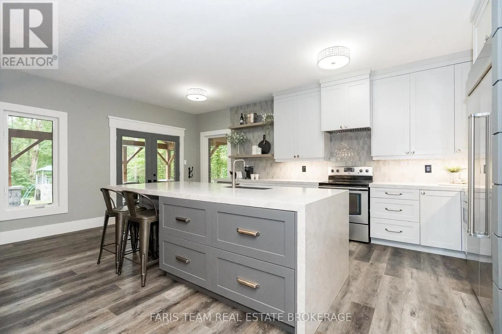 39 DIAMOND VALLEY DRIVE