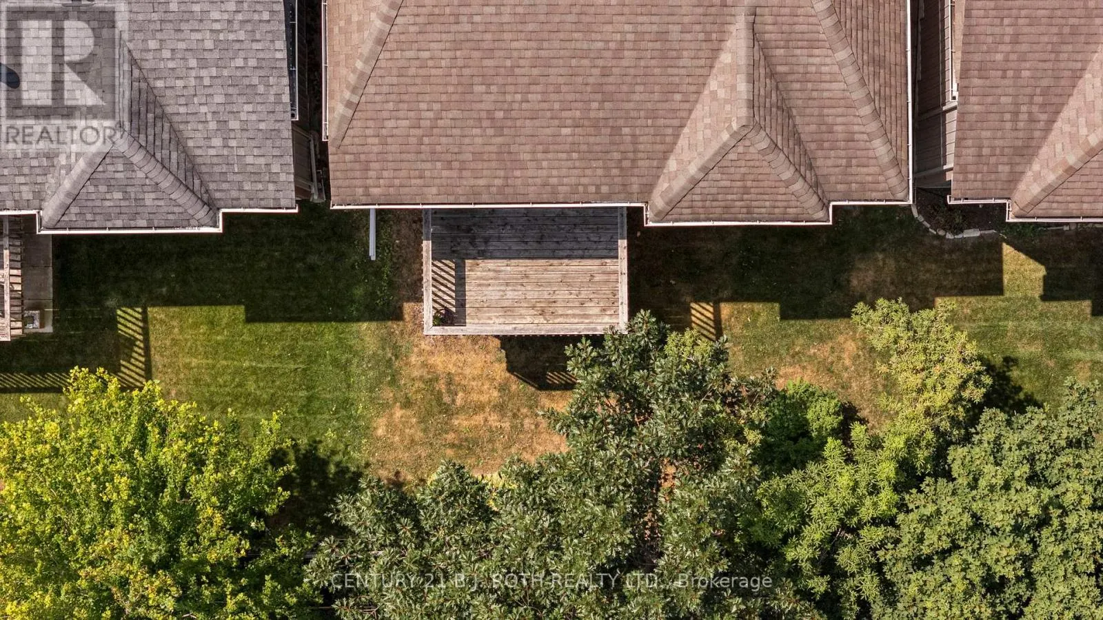 8 CANTERBURY CIRCLE