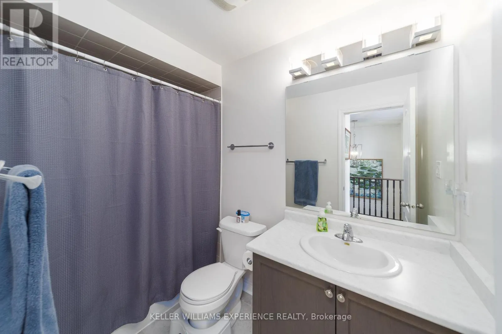 48 SNELGROVE CRESCENT