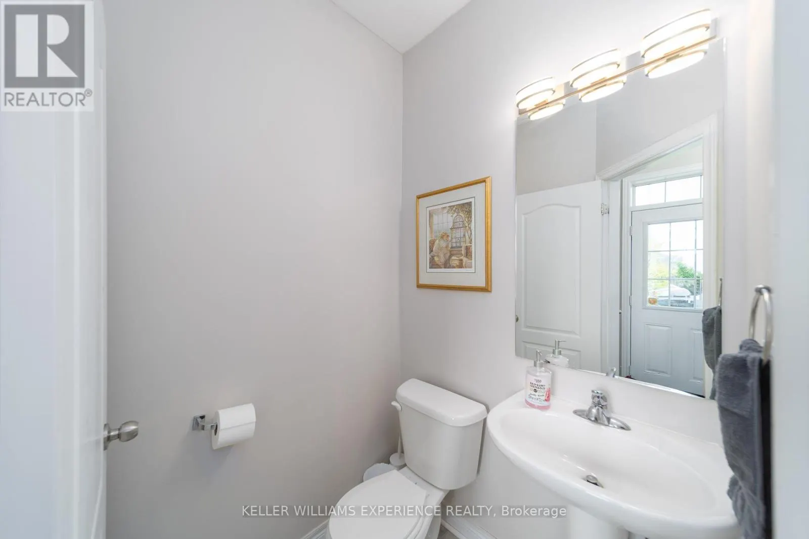 48 SNELGROVE CRESCENT