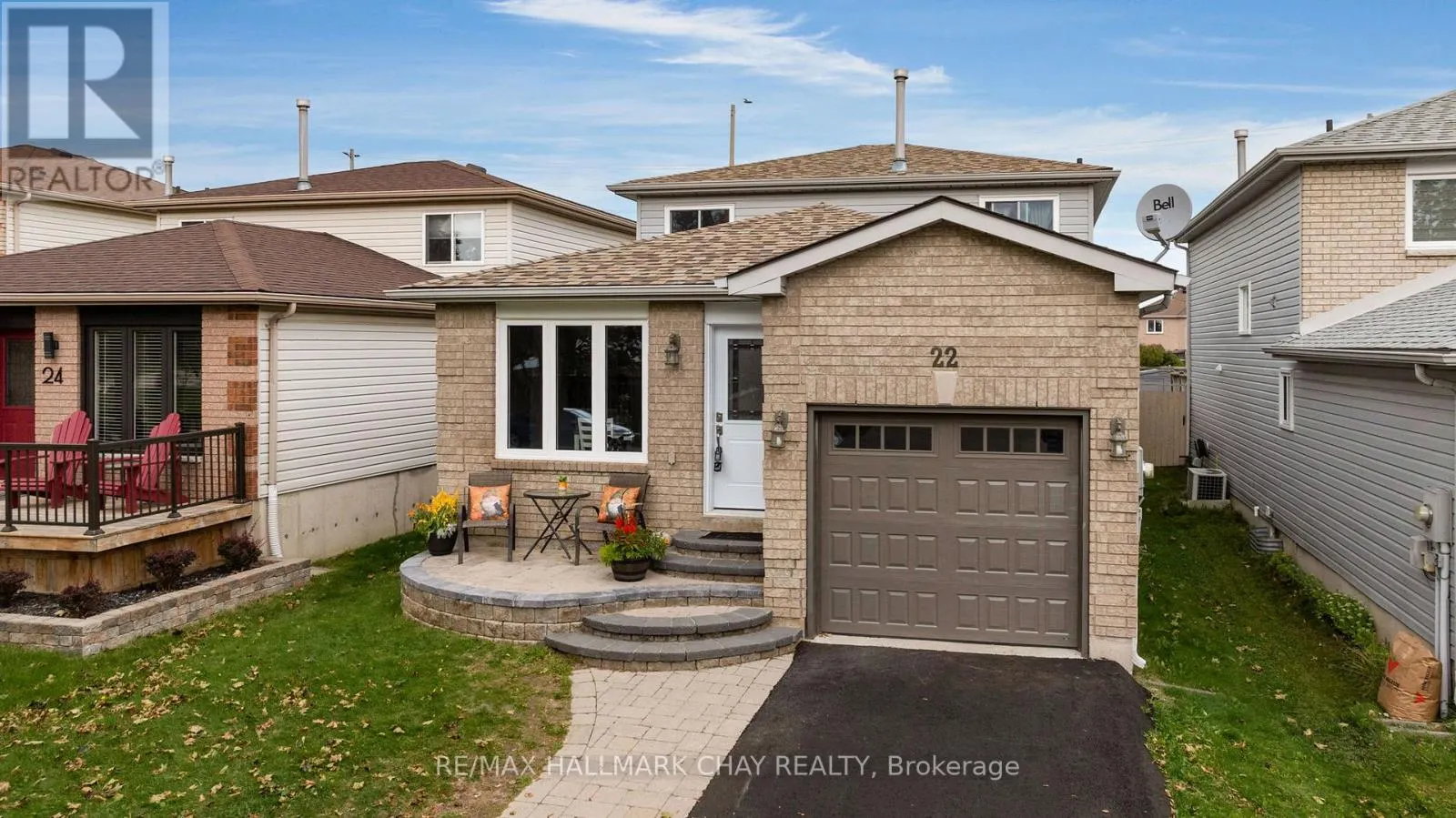22 ASSINIBOINE DRIVE