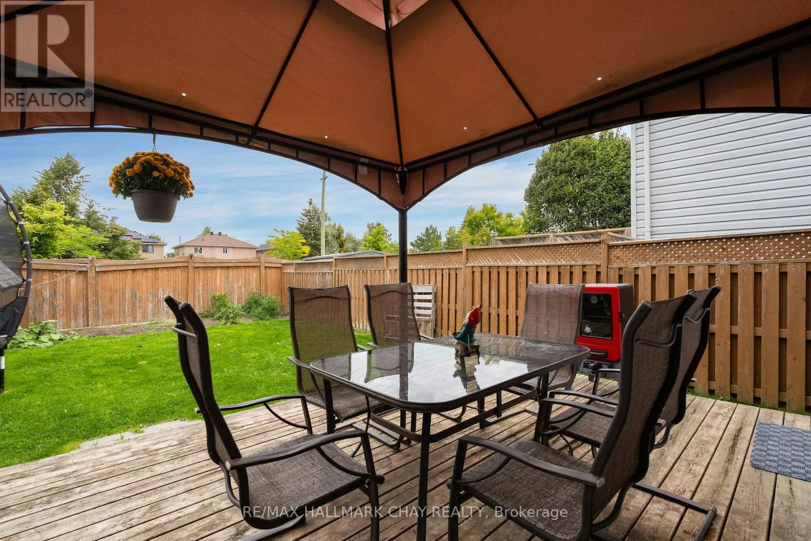 22 ASSINIBOINE DRIVE