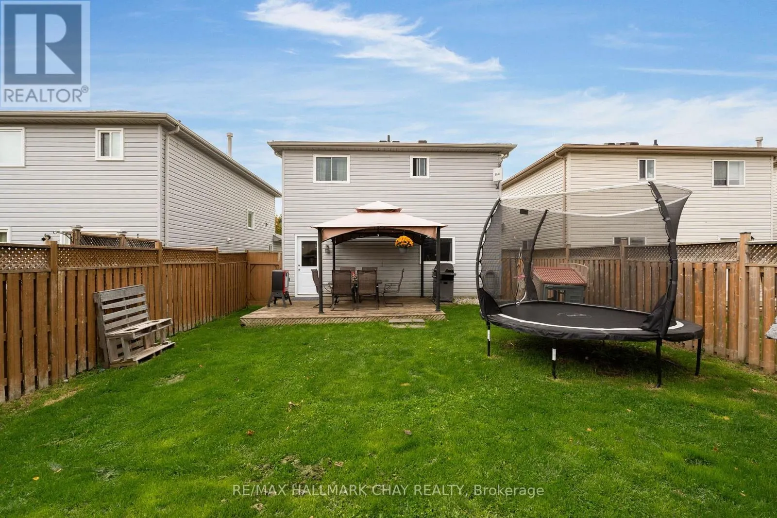 22 ASSINIBOINE DRIVE