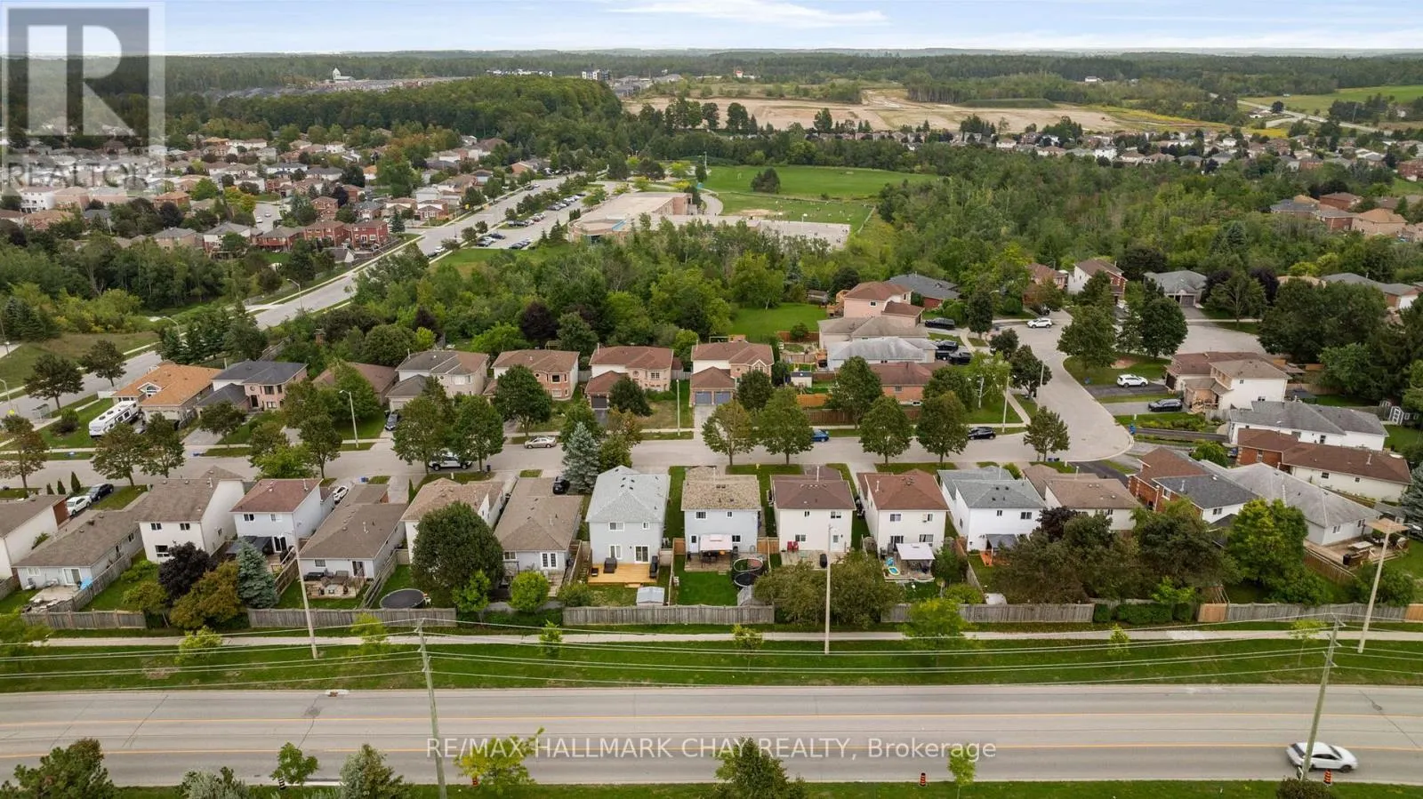 22 ASSINIBOINE DRIVE