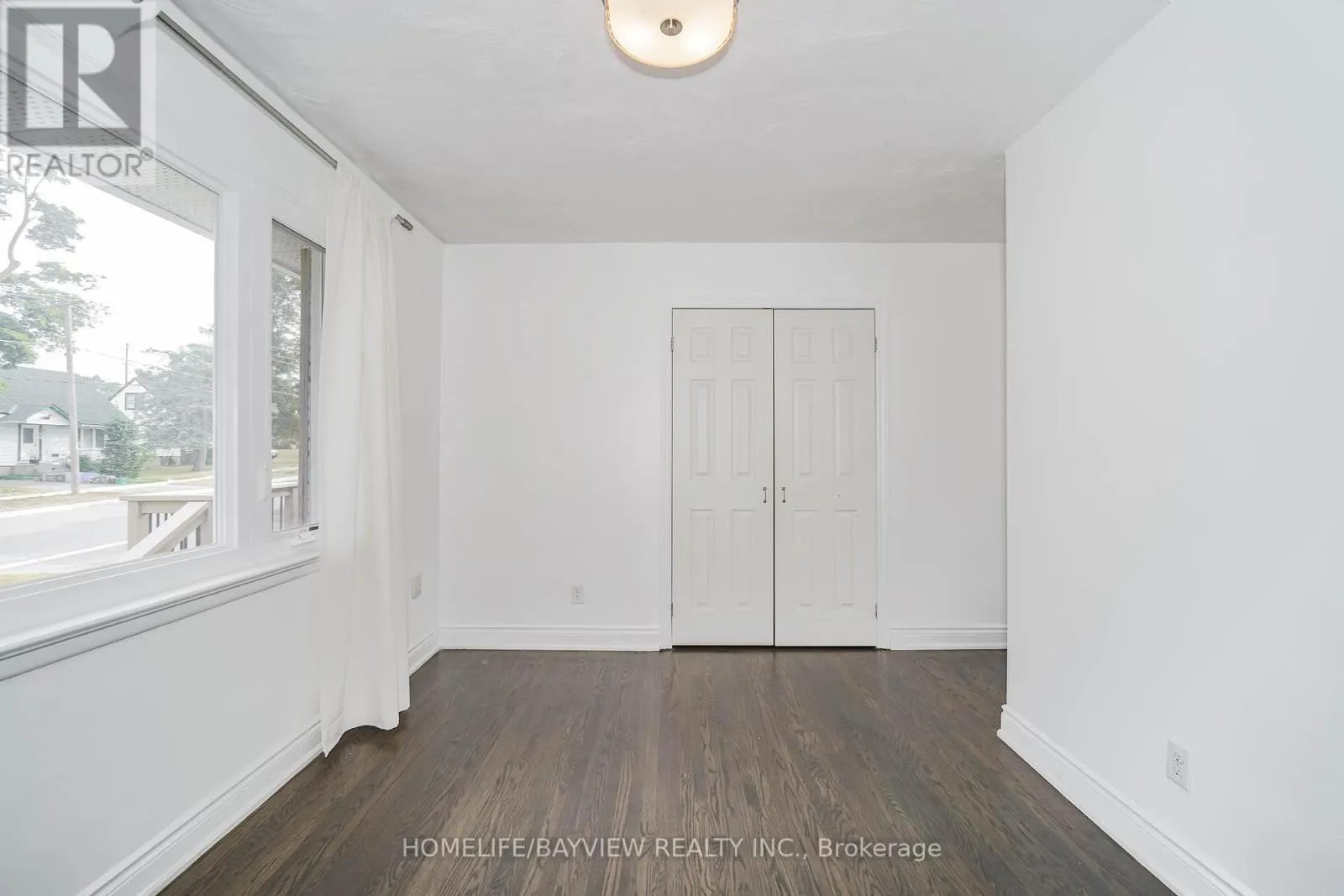 MAIN - 163 GUNN STREET