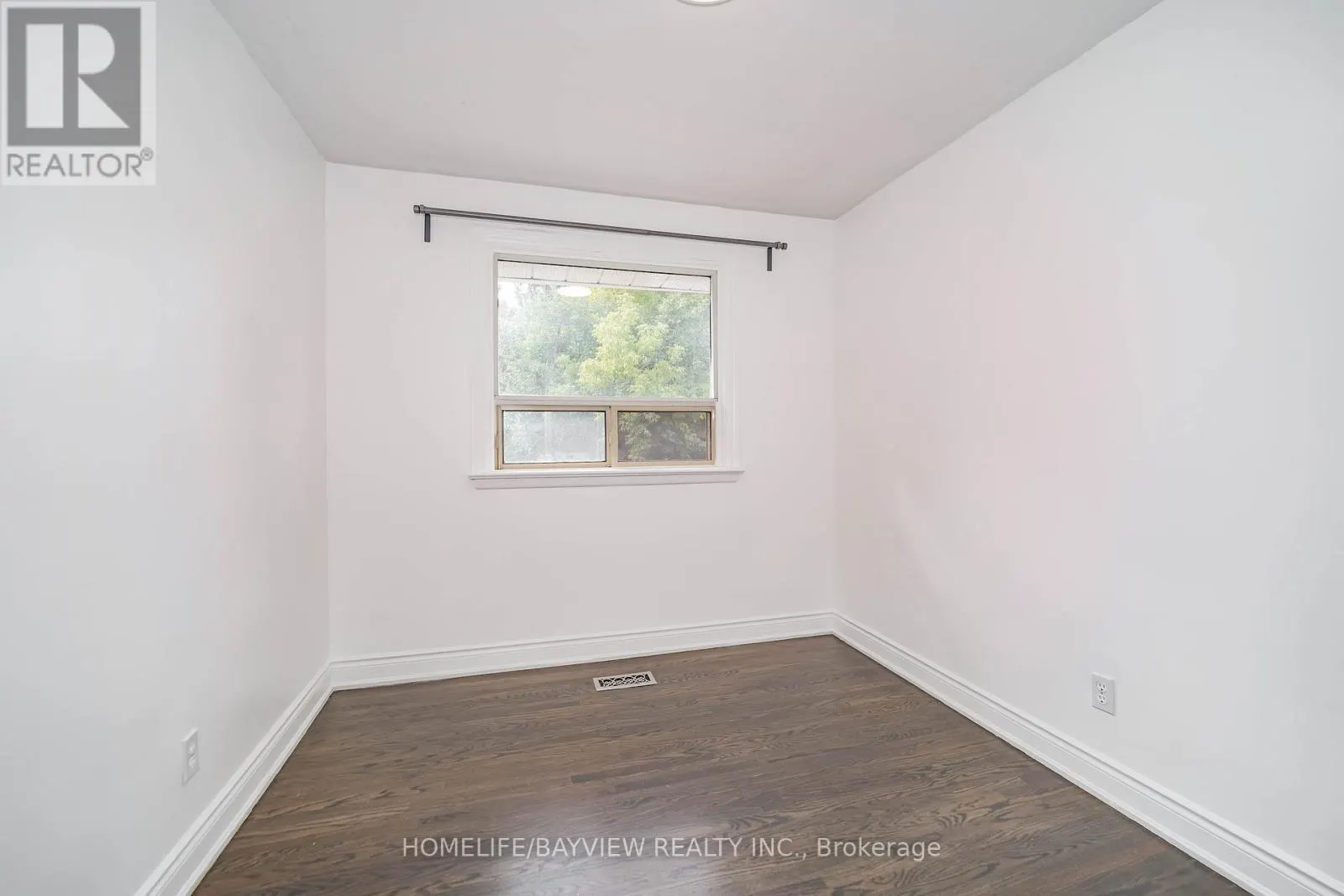 MAIN - 163 GUNN STREET