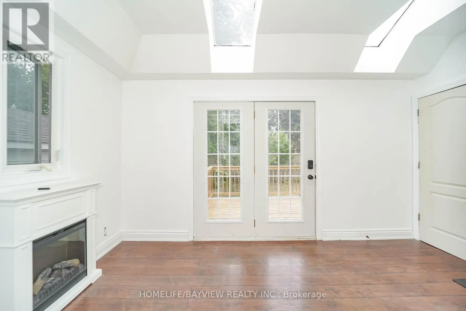 MAIN - 163 GUNN STREET