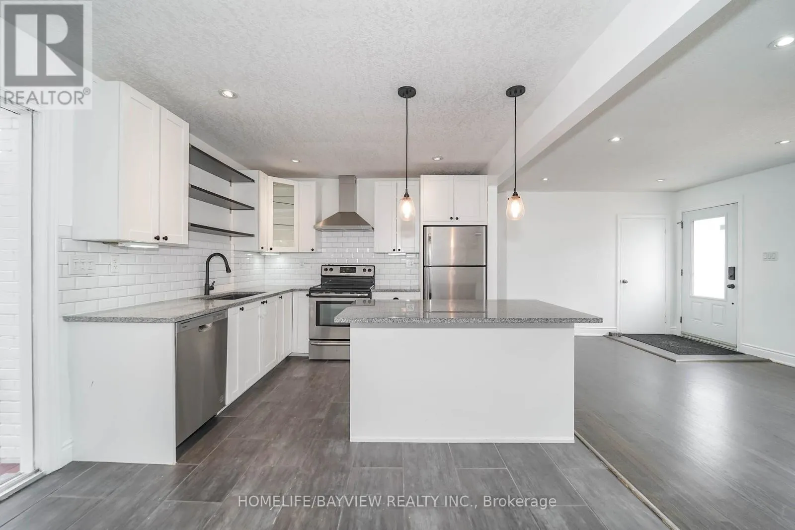 MAIN - 163 GUNN STREET