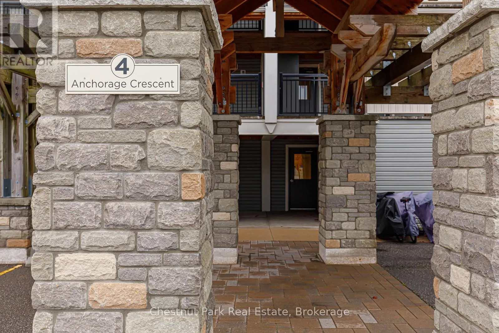 105 - 4 ANCHORAGE CRESCENT, #105