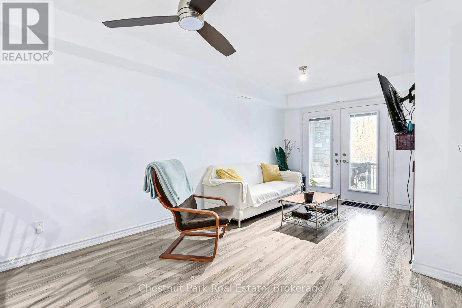 105 - 4 ANCHORAGE CRESCENT, #105