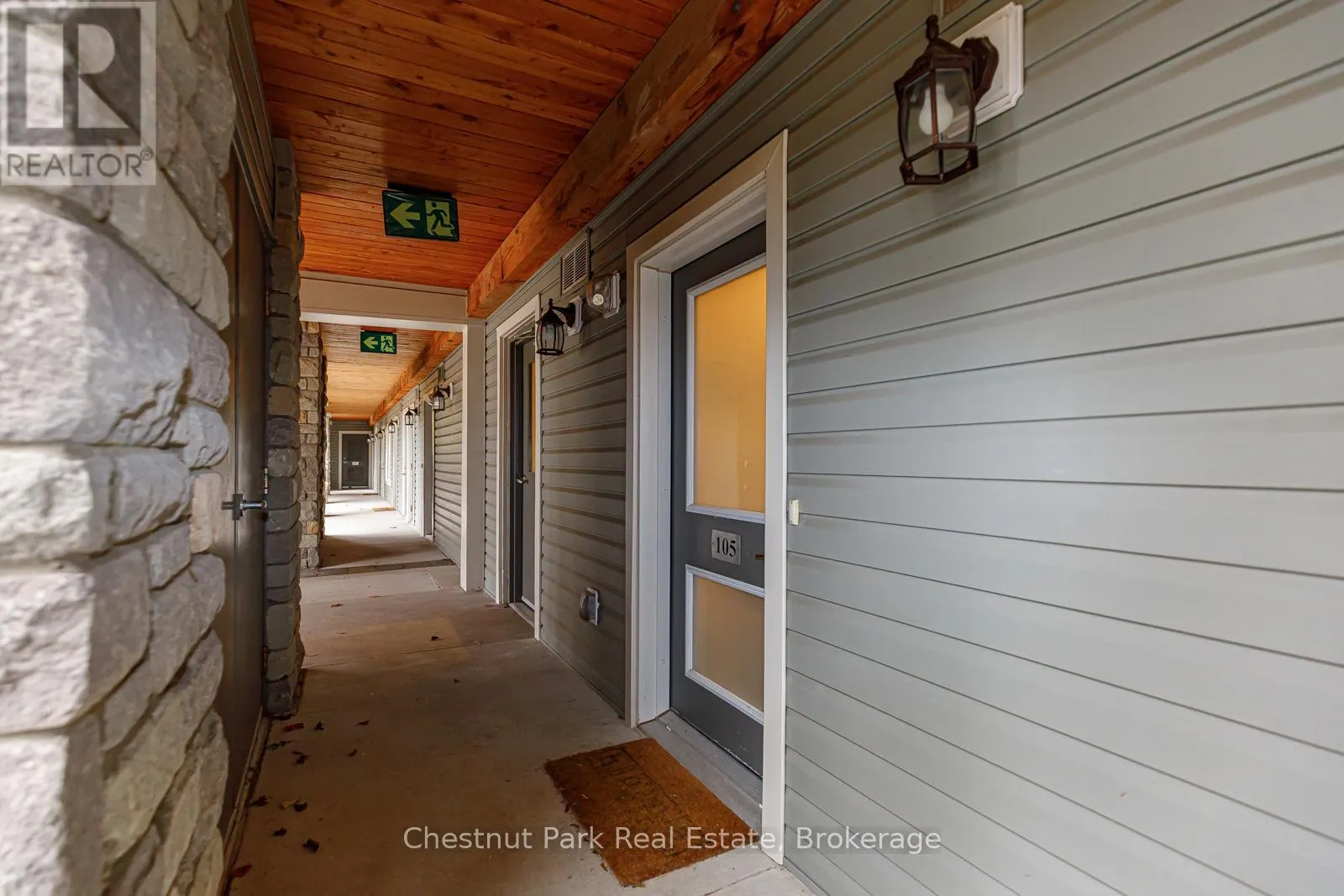 105 - 4 ANCHORAGE CRESCENT, #105