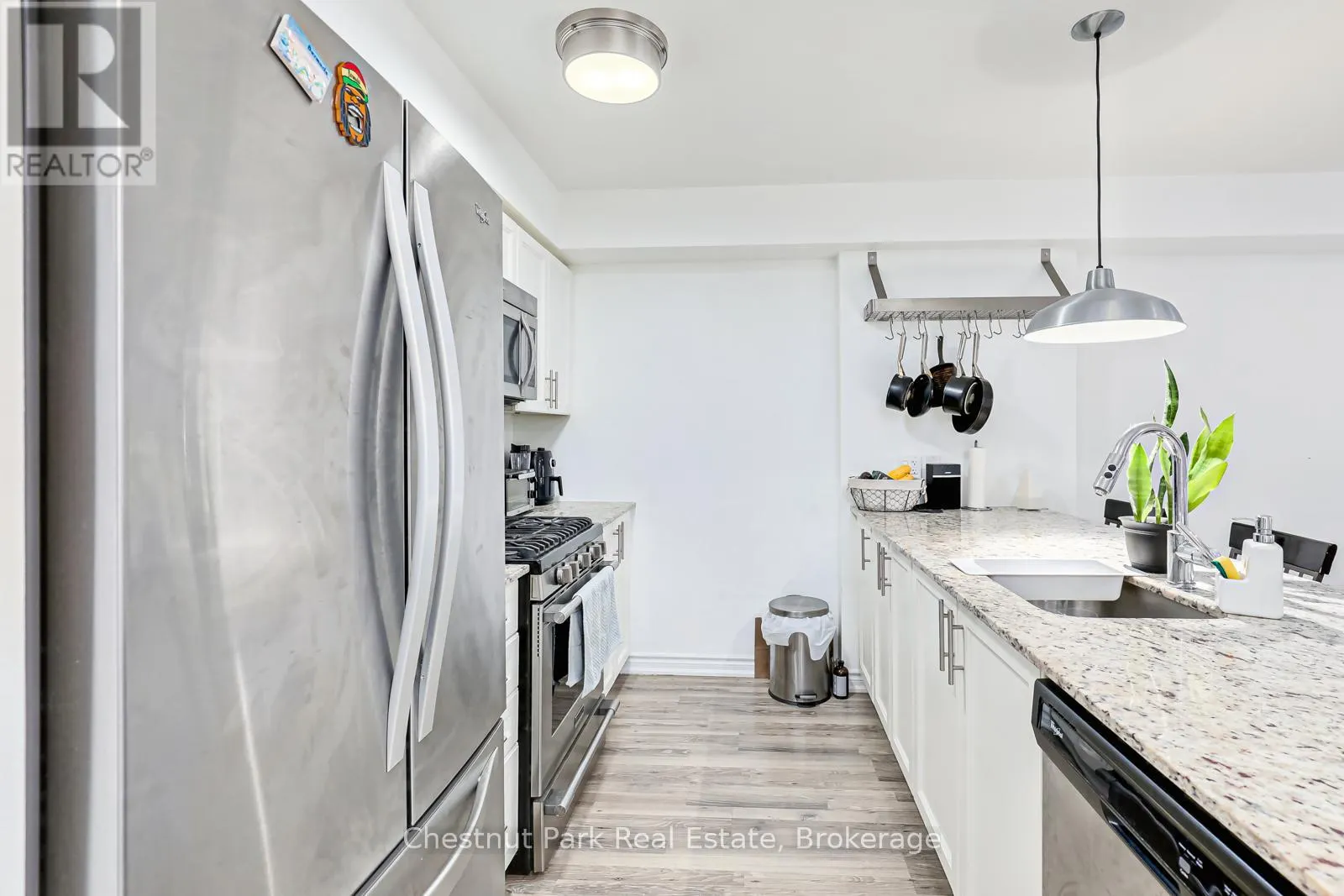 105 - 4 ANCHORAGE CRESCENT, #105