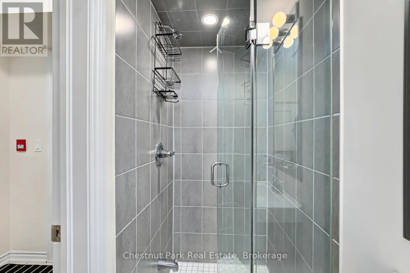 105 - 4 ANCHORAGE CRESCENT, #105