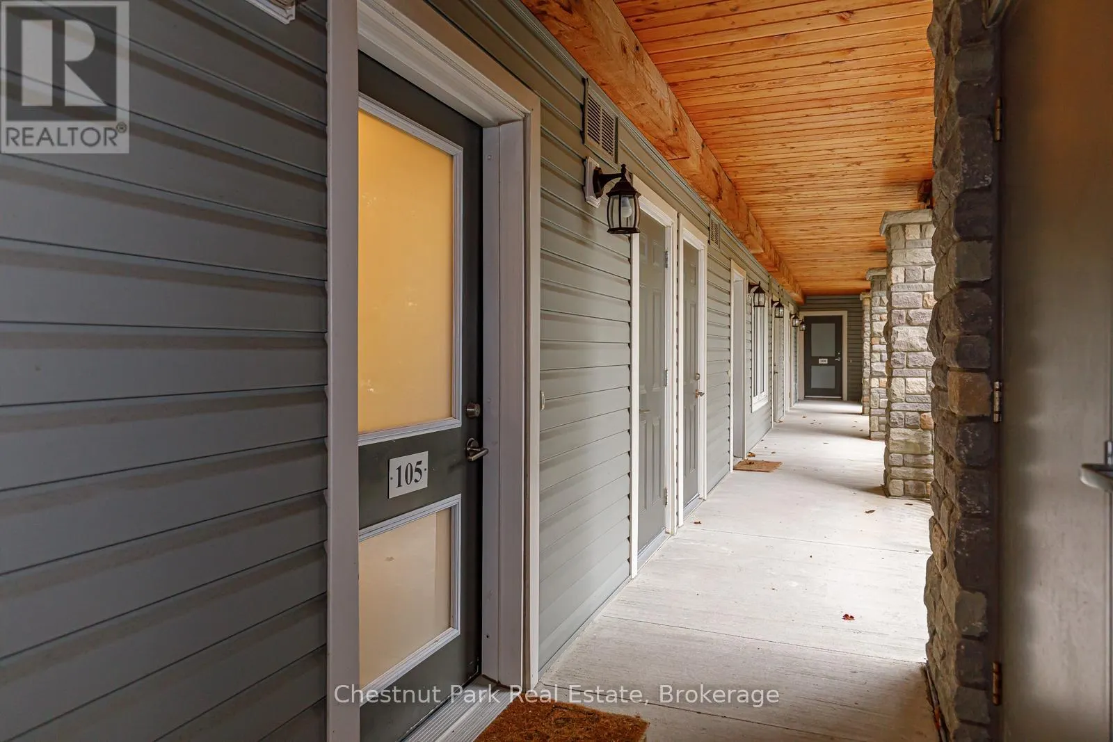 105 - 4 ANCHORAGE CRESCENT, #105