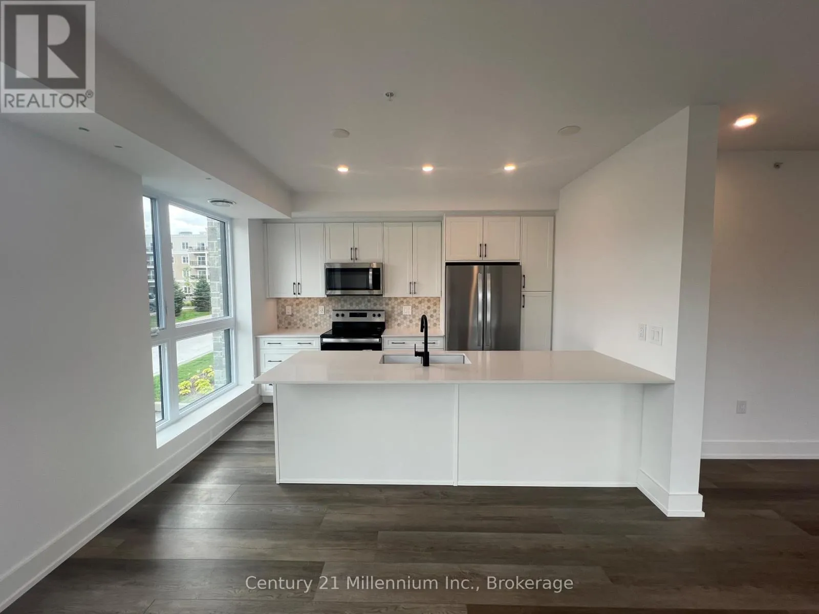 122 - 4 KIMBERLY LANE, #122
