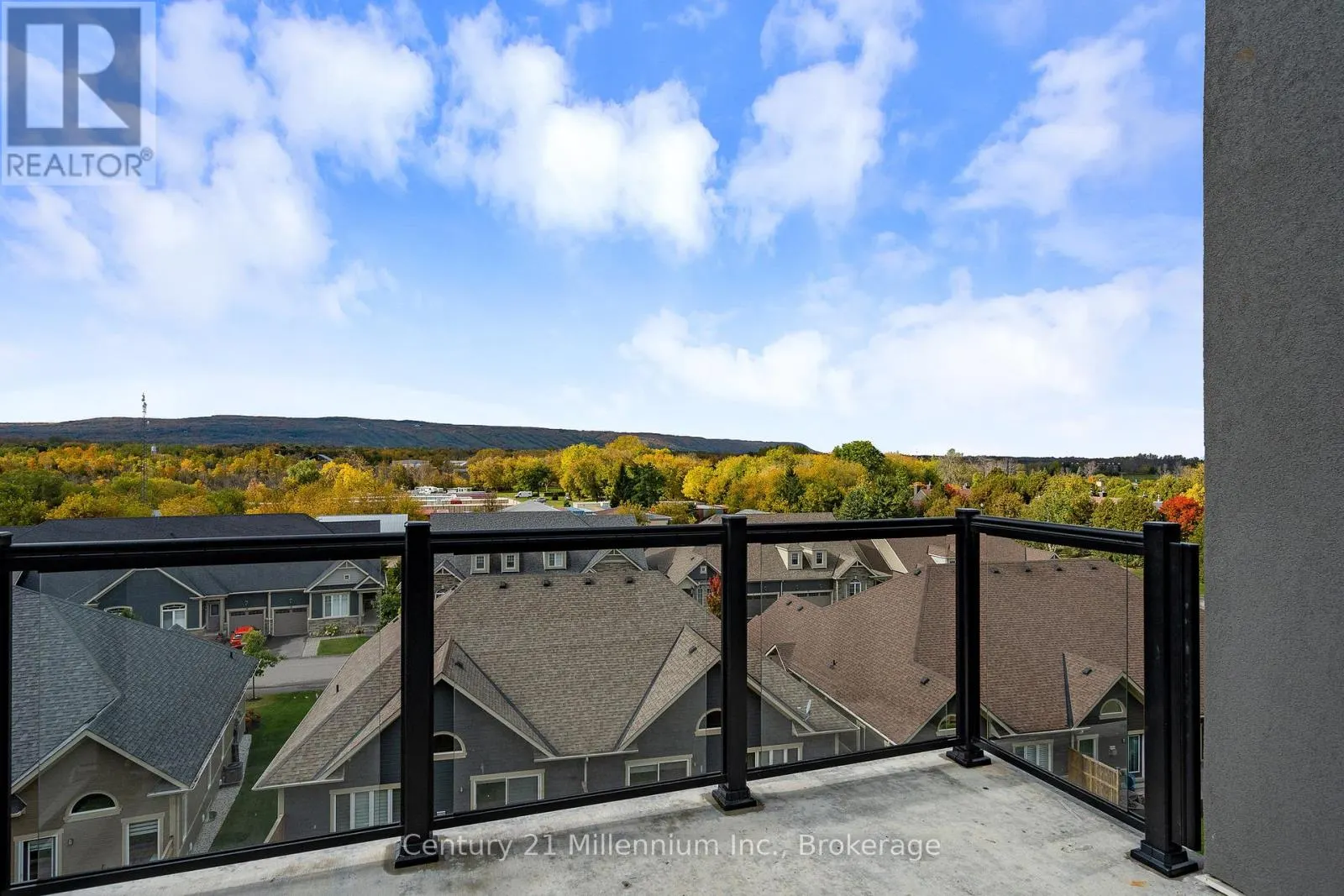 122 - 4 KIMBERLY LANE, #122