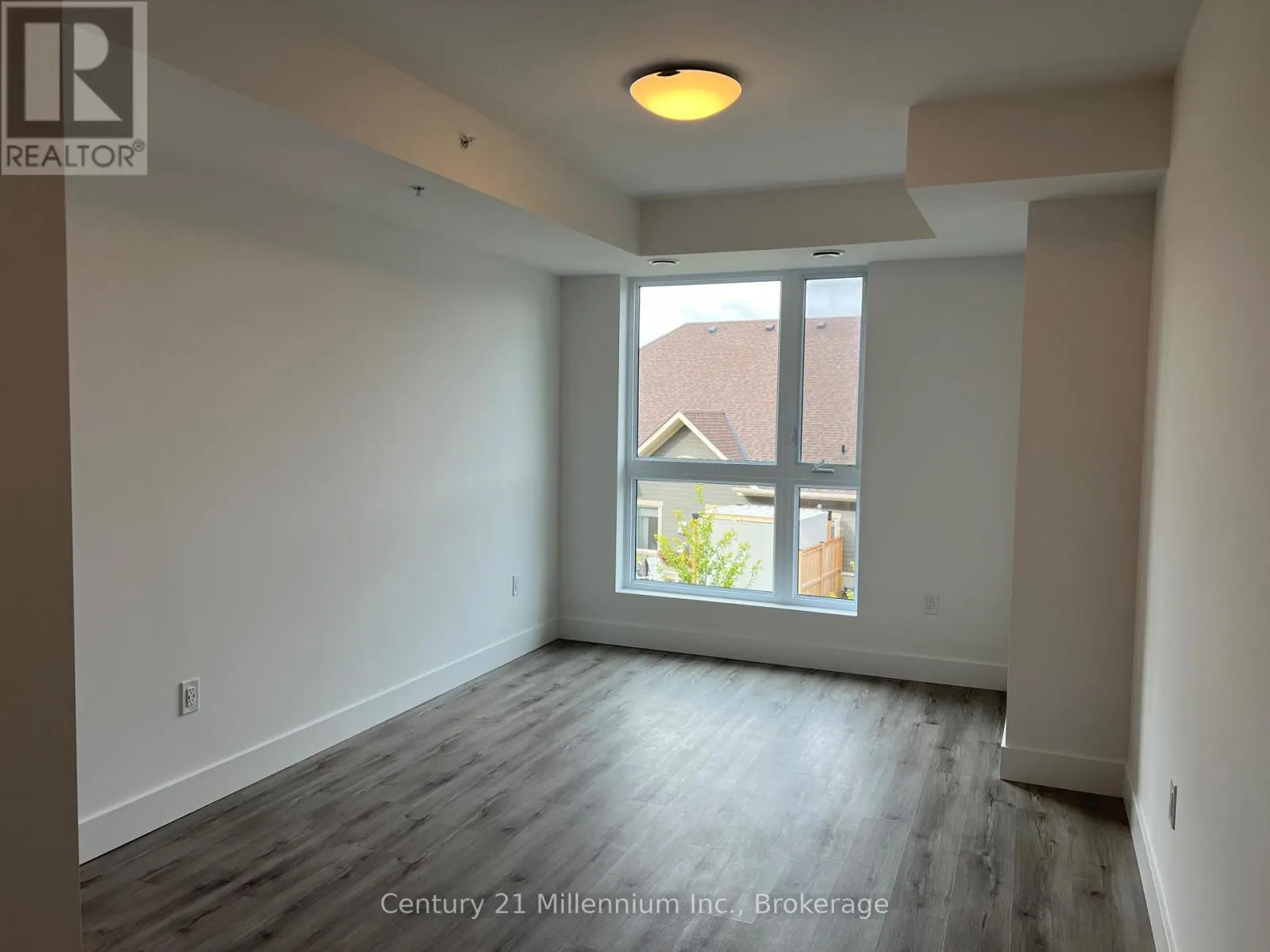 217 - 4 KIMBERLY LANE, #217