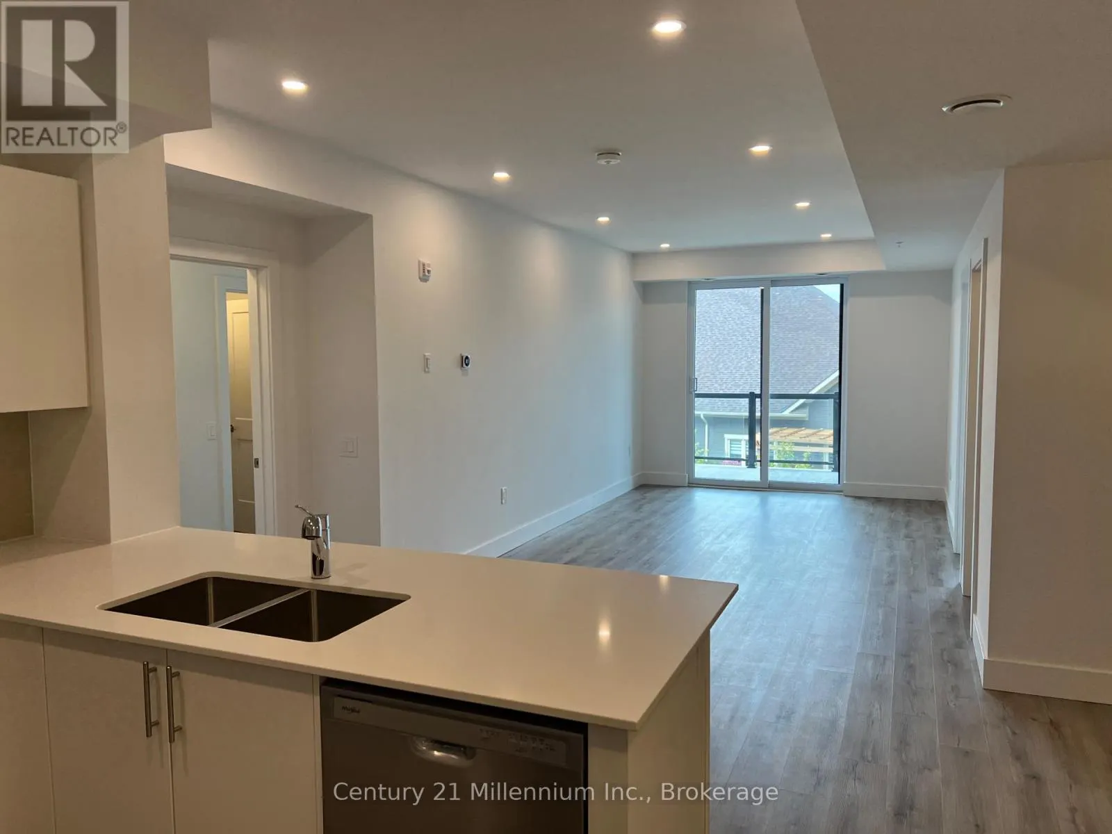 217 - 4 KIMBERLY LANE, #217