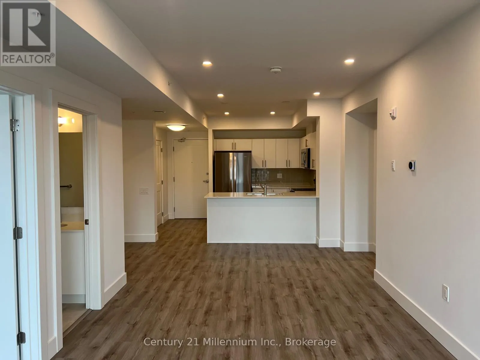 217 - 4 KIMBERLY LANE, #217