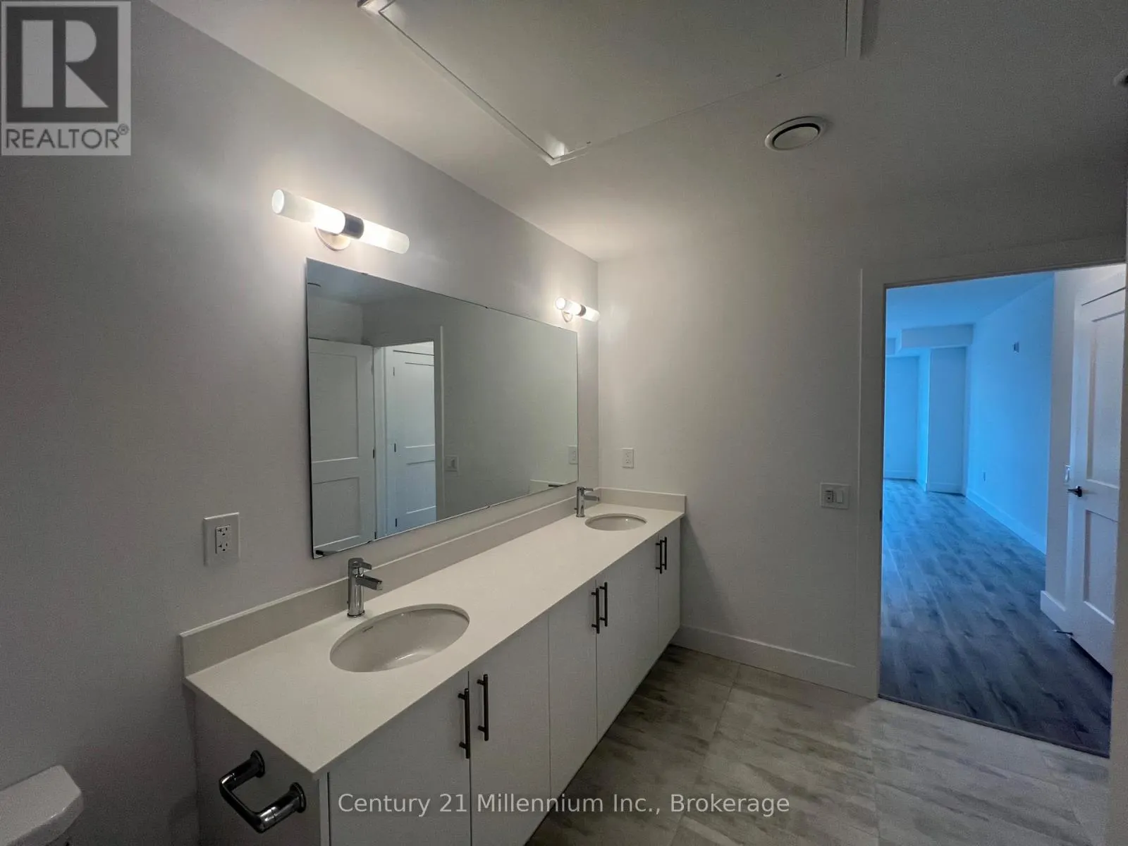 217 - 4 KIMBERLY LANE, #217