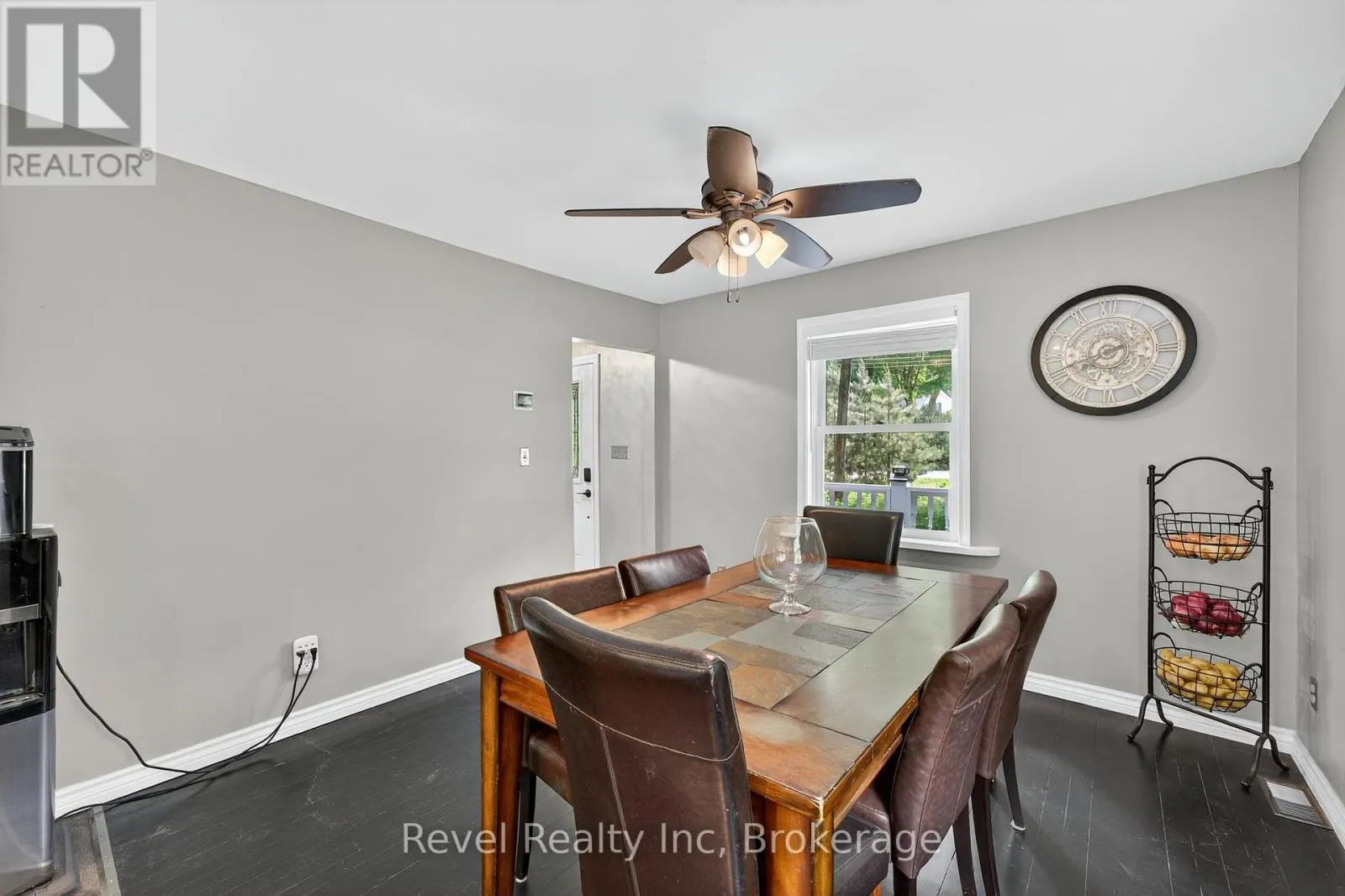 6 BAYSIDE ROAD