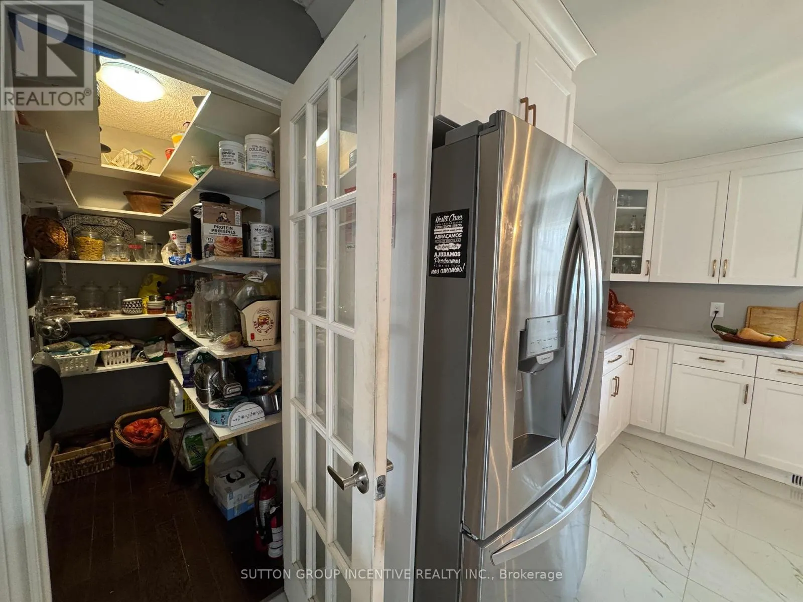 10 CELESTINE COURT