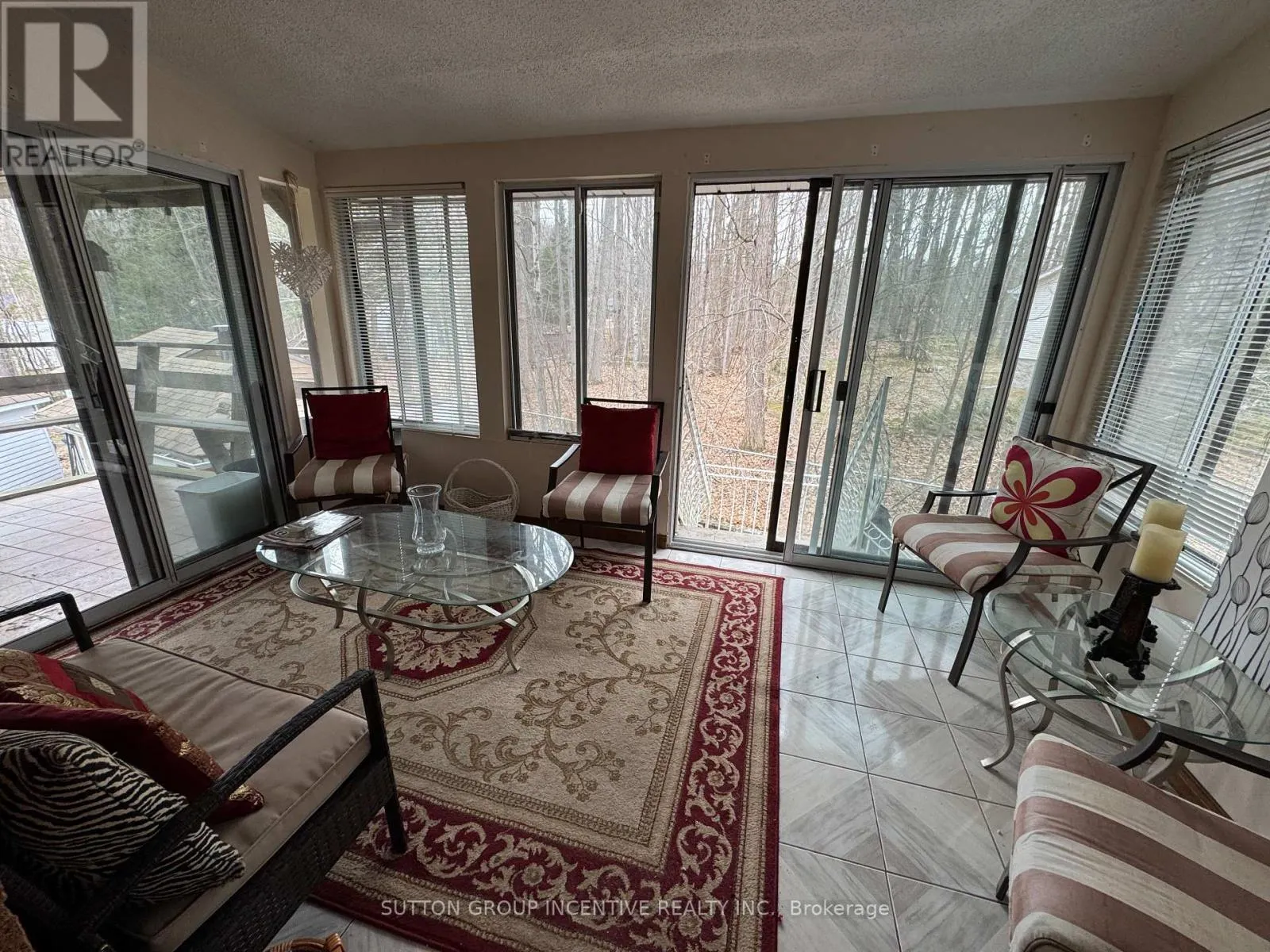 10 CELESTINE COURT