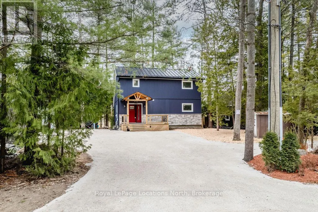 44 STROUD CRESCENT