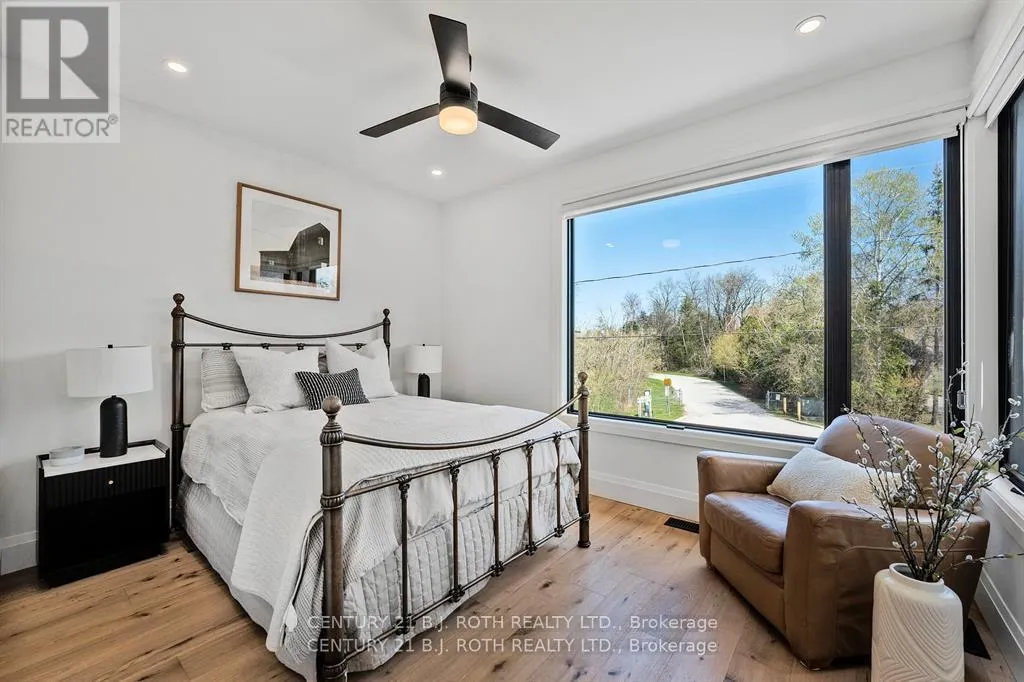 46 TYNDALE ROAD