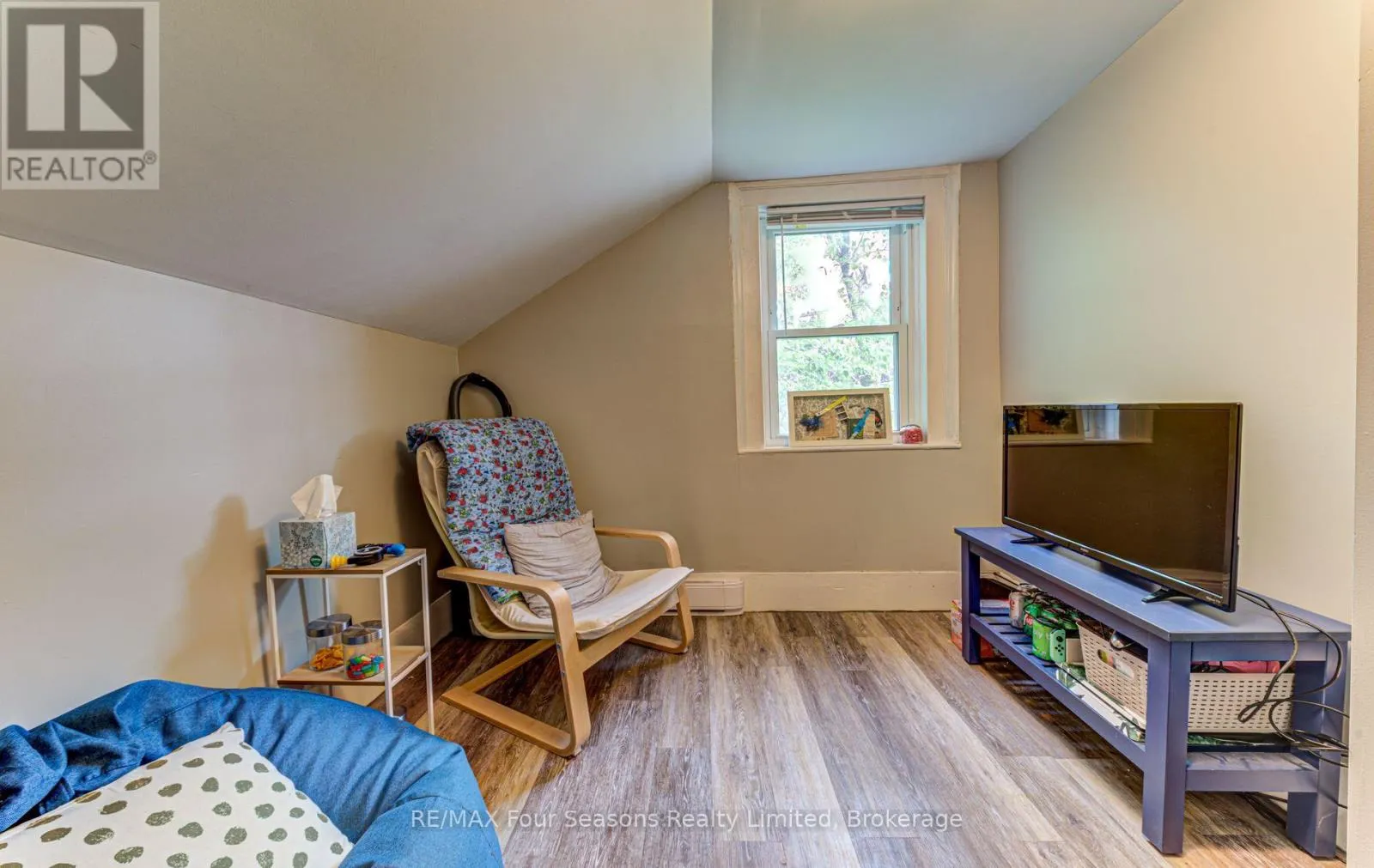 393 SECOND STREET