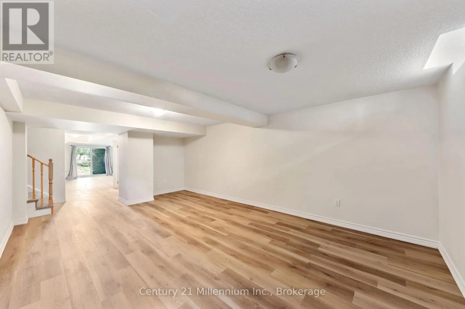 16 BERKSHIRE AVENUE
