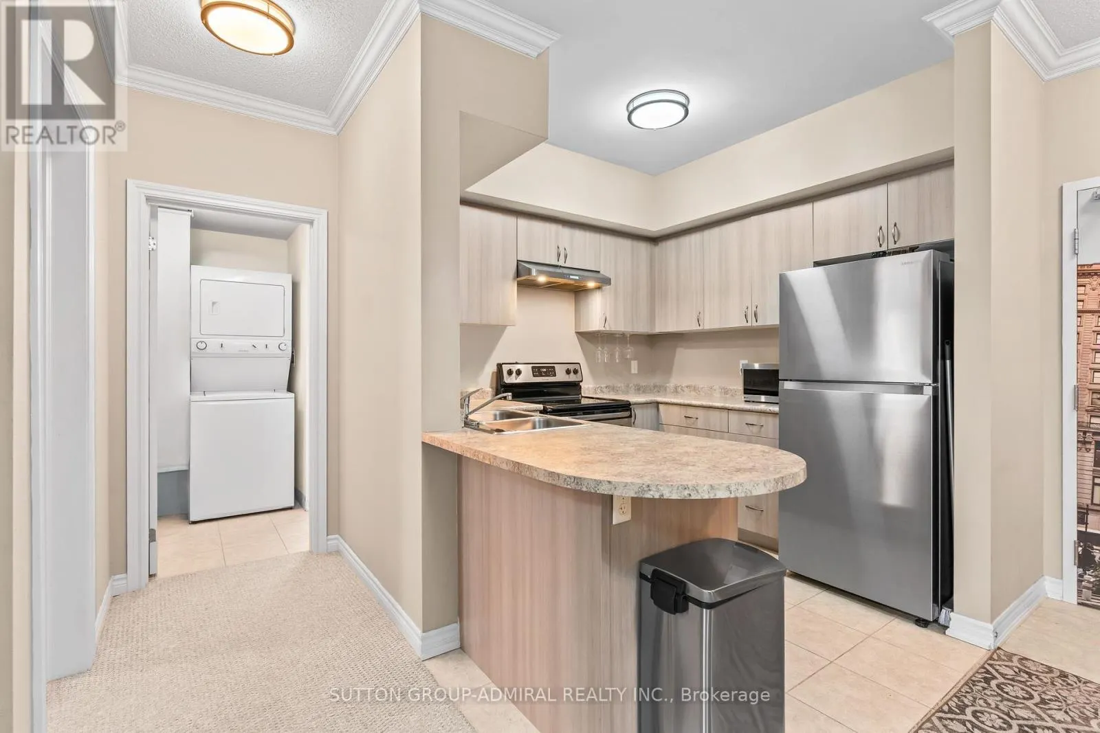 303 - 7 GREENWICH STREET