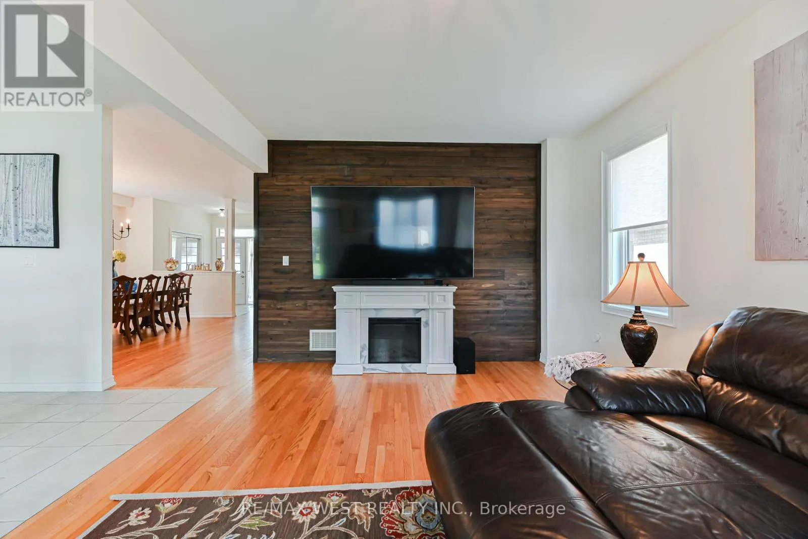 9 ACADEMY AVENUE