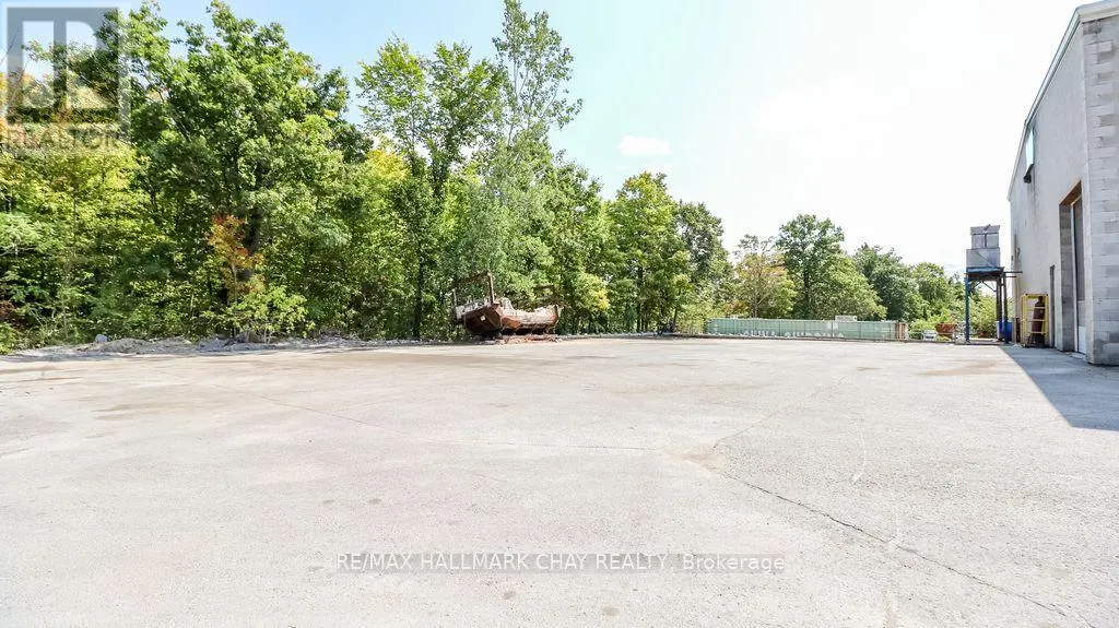705 BAYVIEW DRIVE