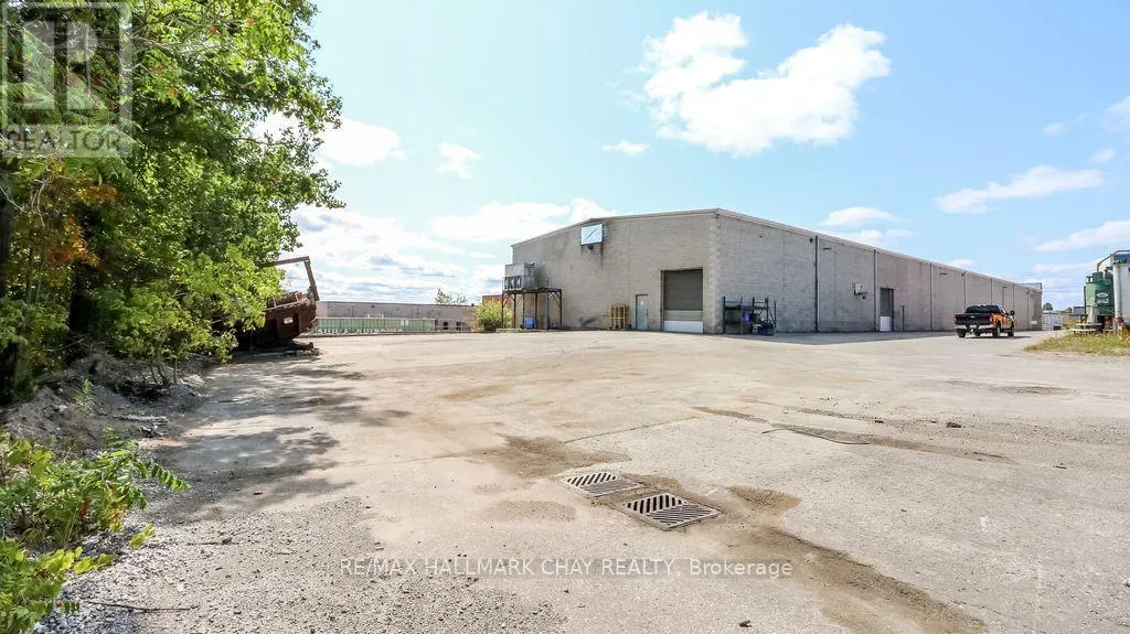 705 BAYVIEW DRIVE
